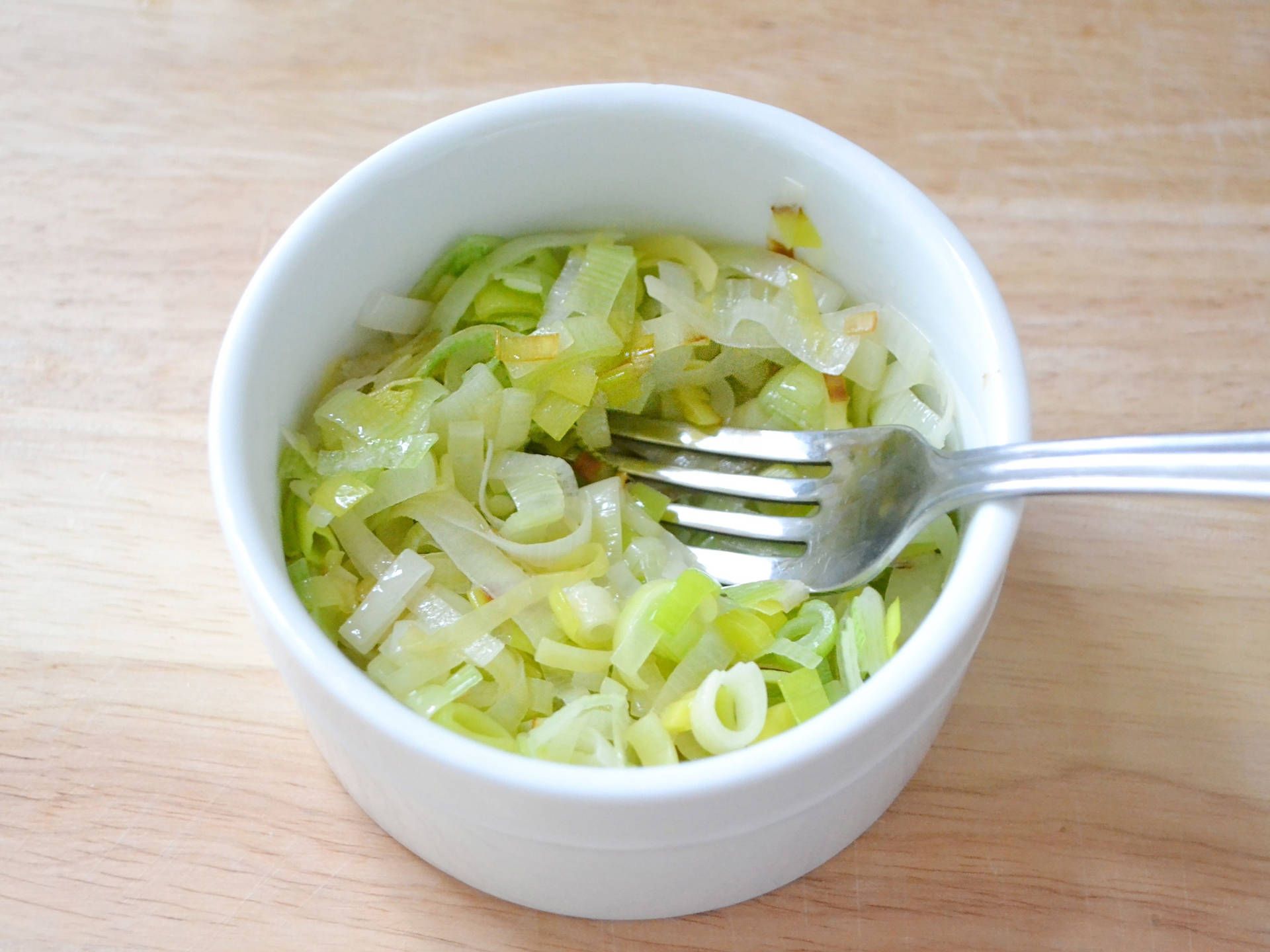 Chopped Leek Vegetables Into Tiny Thin Slices Wallpaper