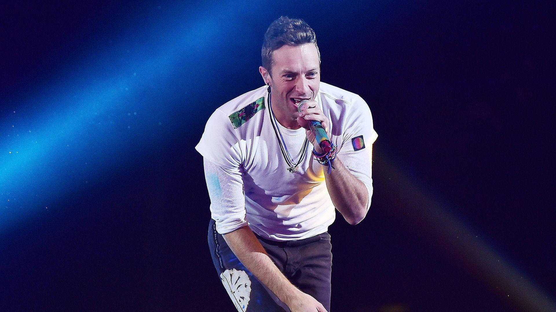 Chris Martin On Stage Picture