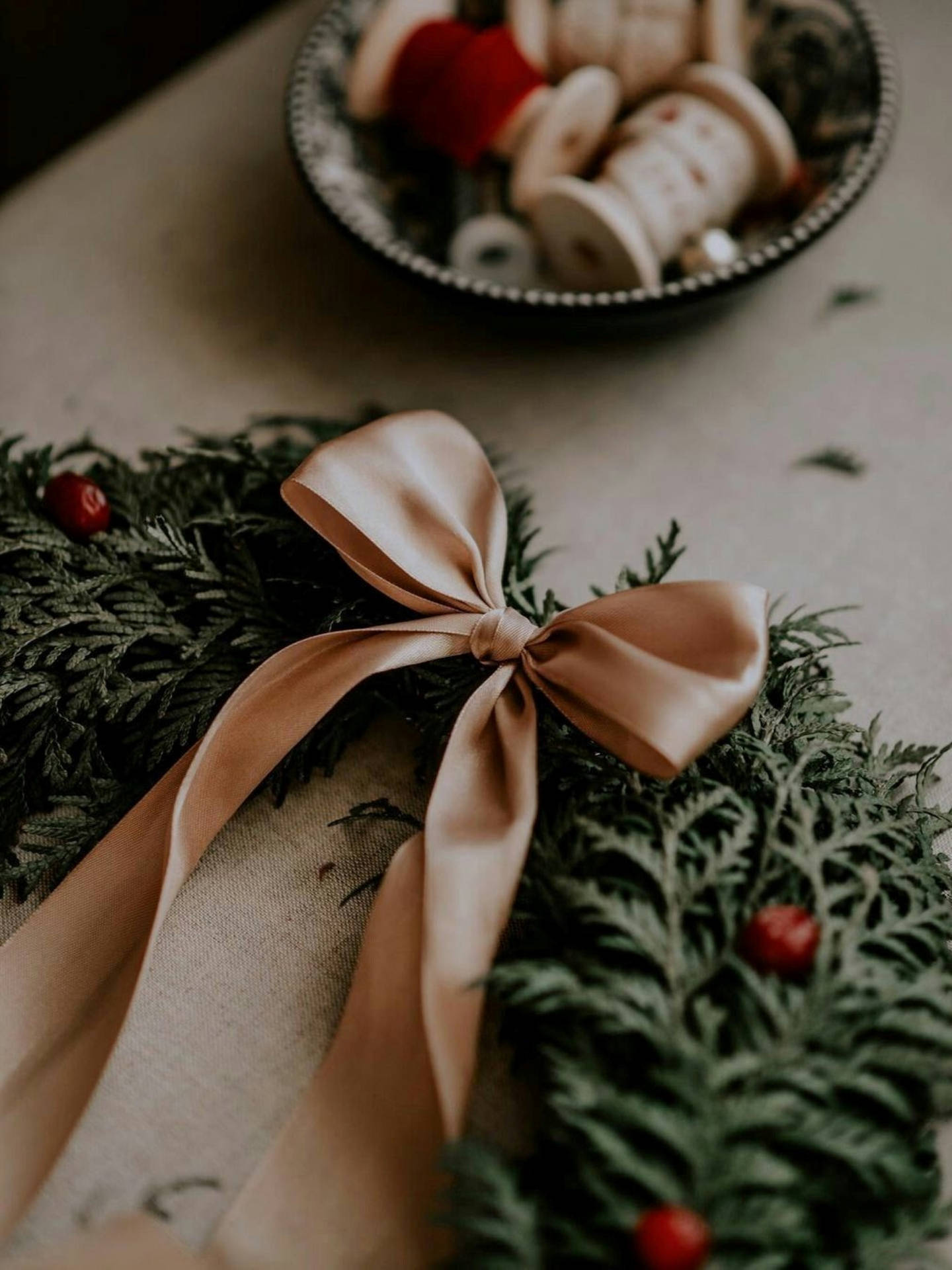 Christmas Aesthetic Wreath With Ribbon Wallpaper