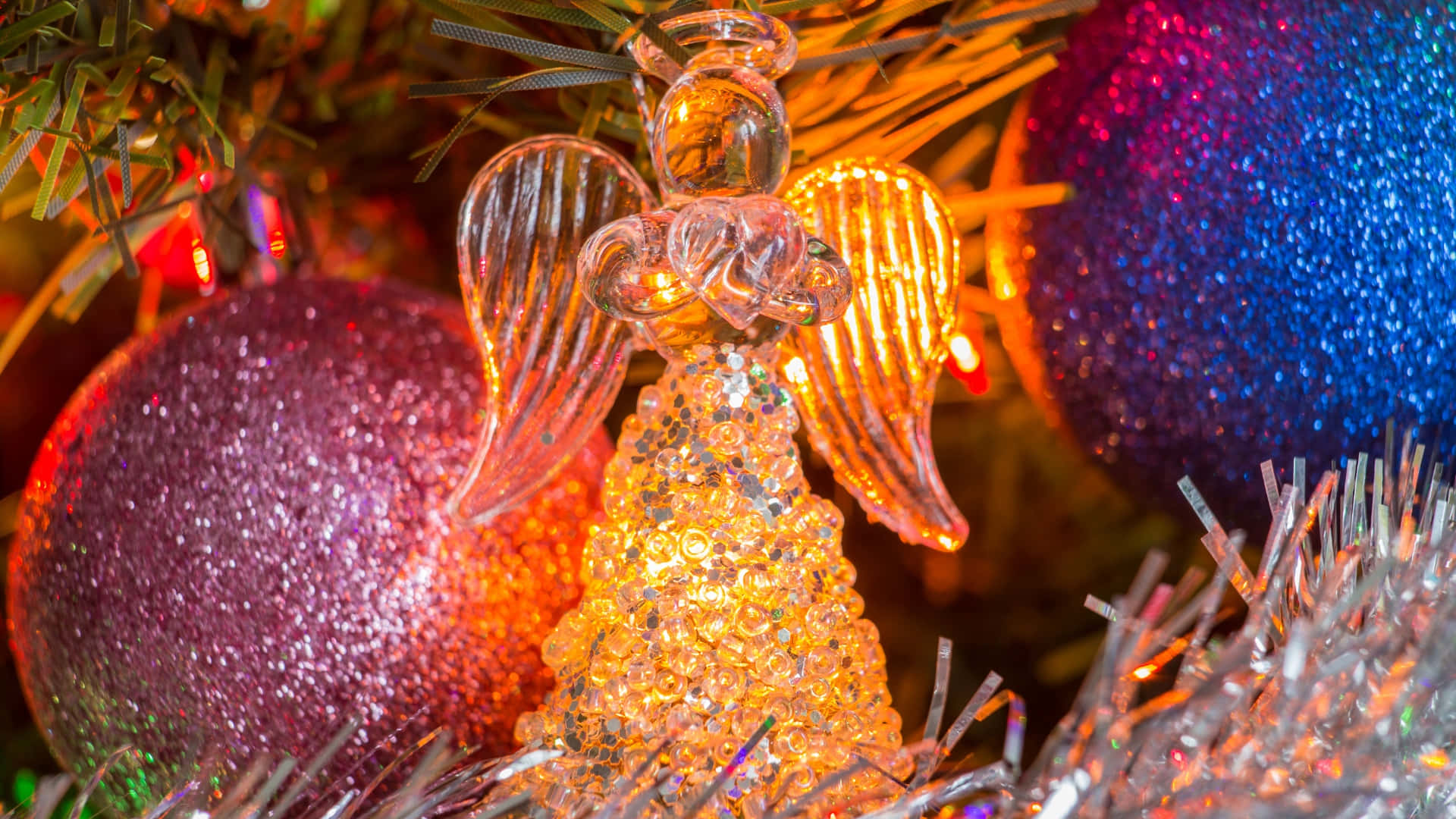 Christmas Angel Ornament Wallpaper
