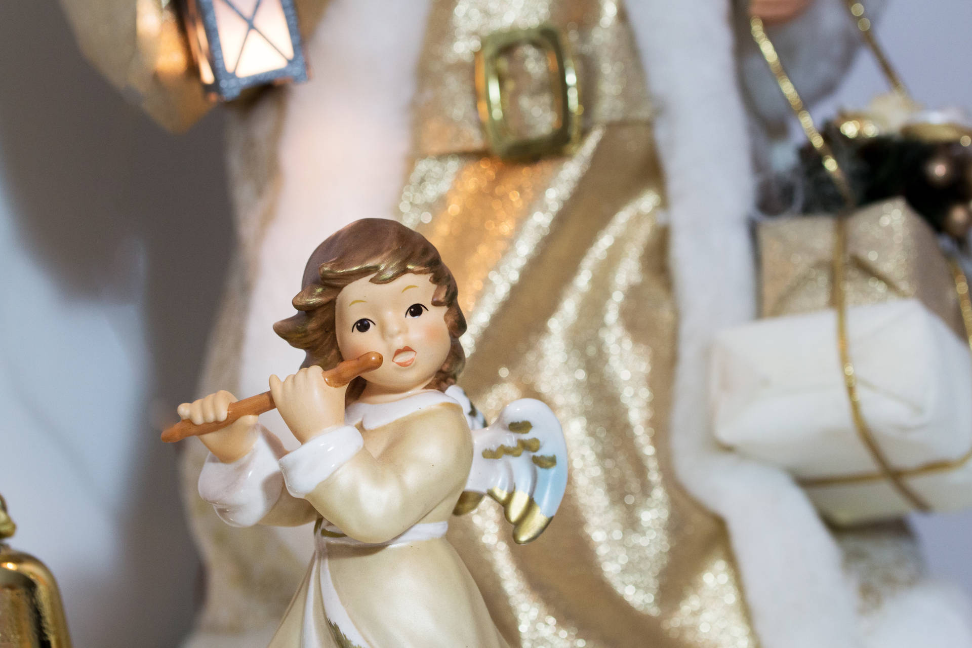 Christmas Angel With Flute Wallpaper