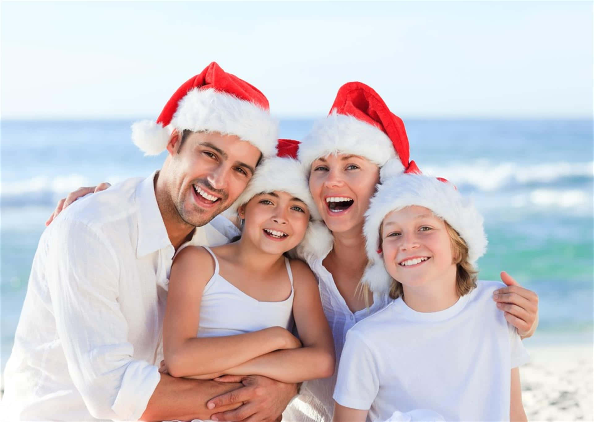 Natalein Famiglia Sulla Spiaggia Immagini