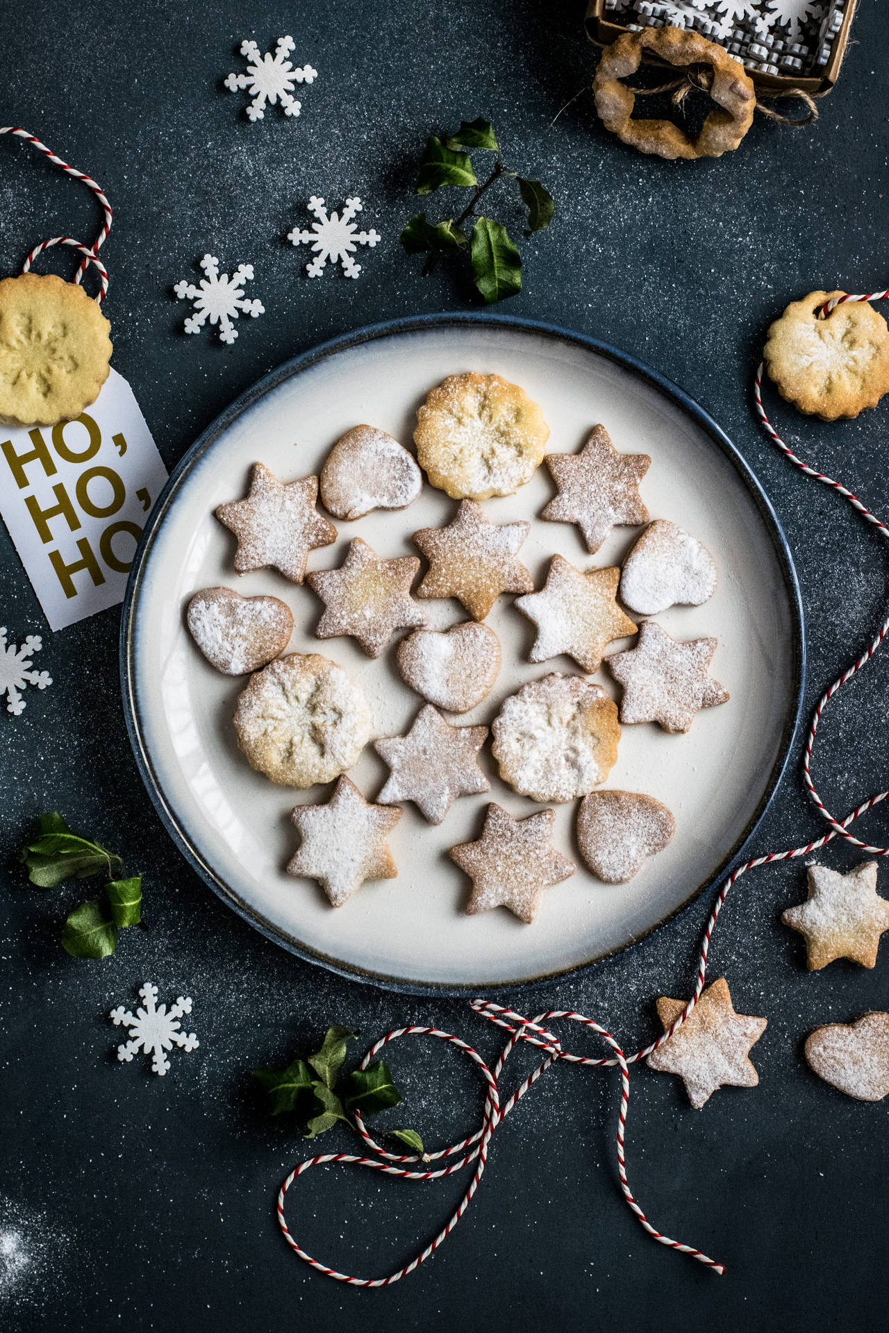 Christmas Cookies On Plate Wallpaper
