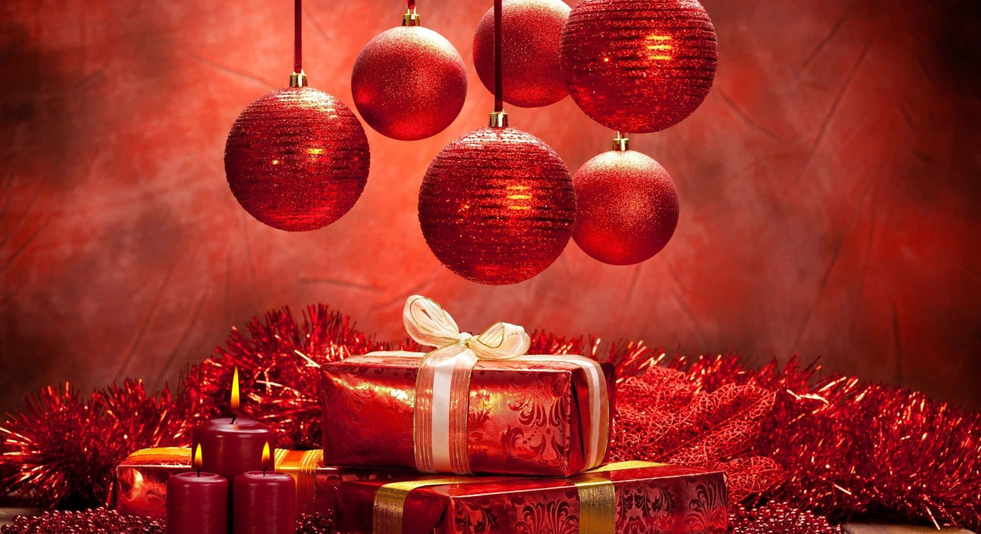 Christmas Gifts Pictures 2560 X 1395 Picture