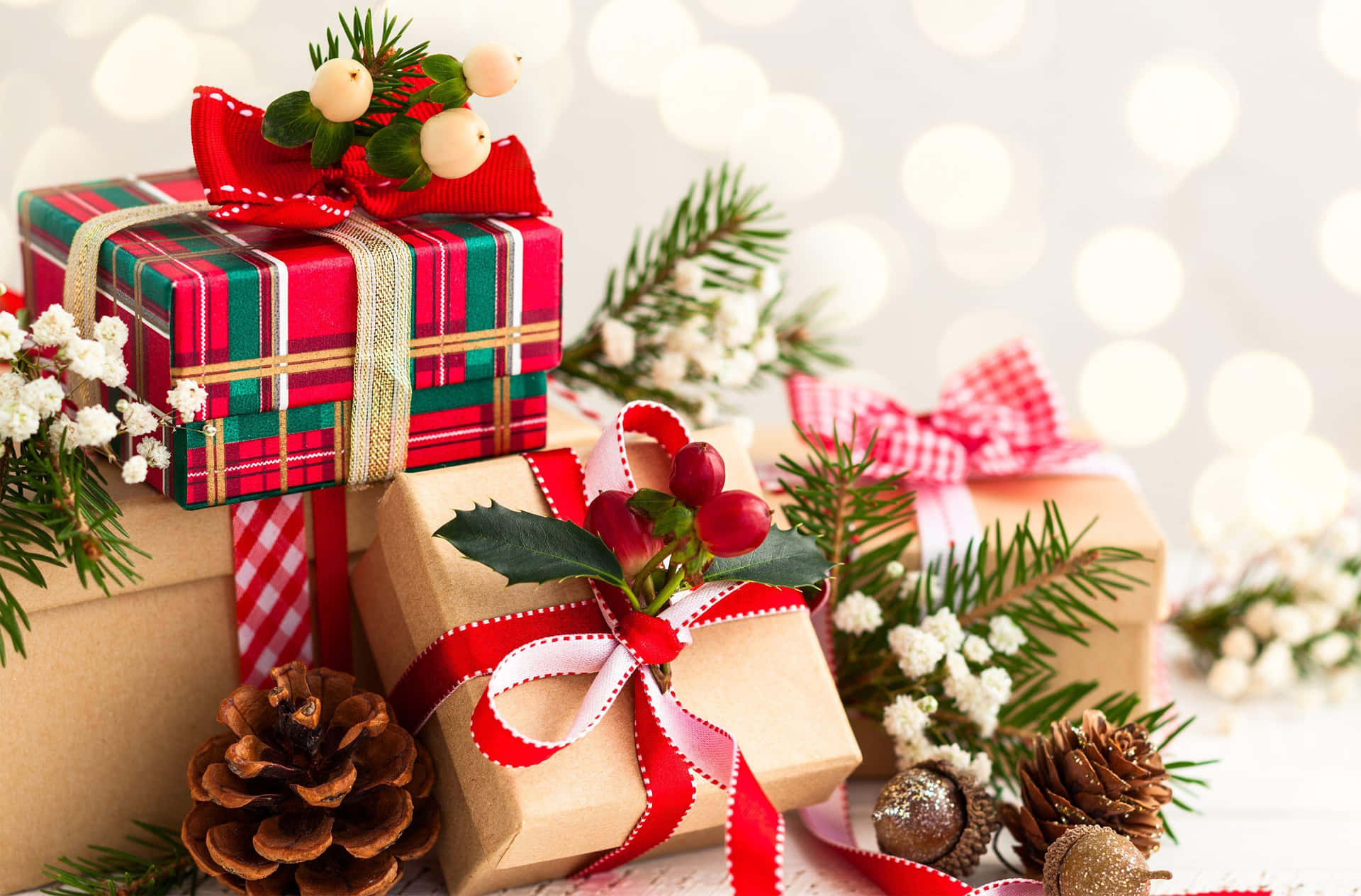 Christmas Gifts Pictures 2560 X 1685 Picture