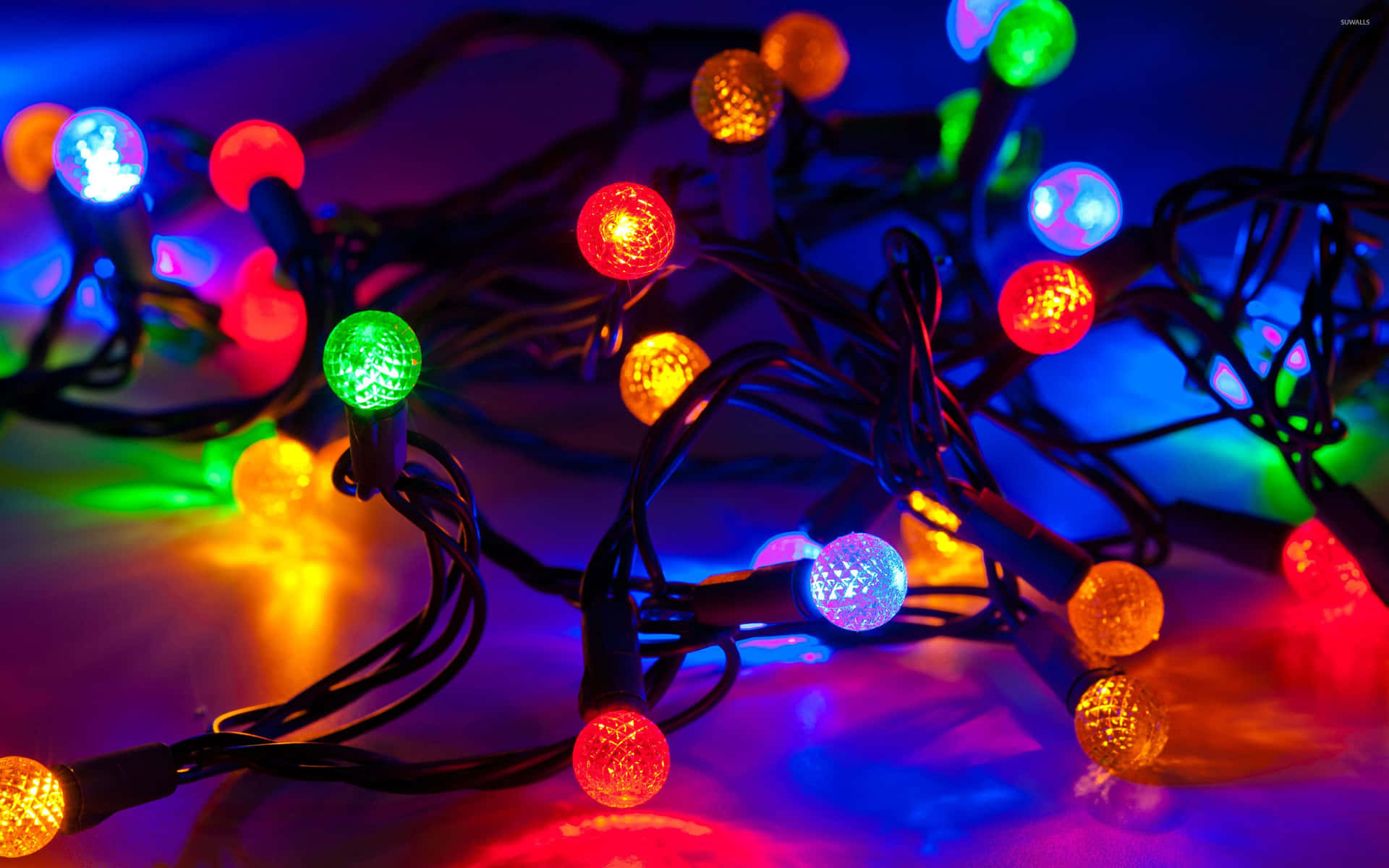 Weihnachtslichterin Bunten Farben Auf Einem Blauen Ästhetischen Beleuchtungsbild