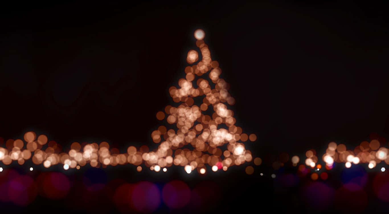 Weihnachtsbaummit Lichtern Im Hintergrund