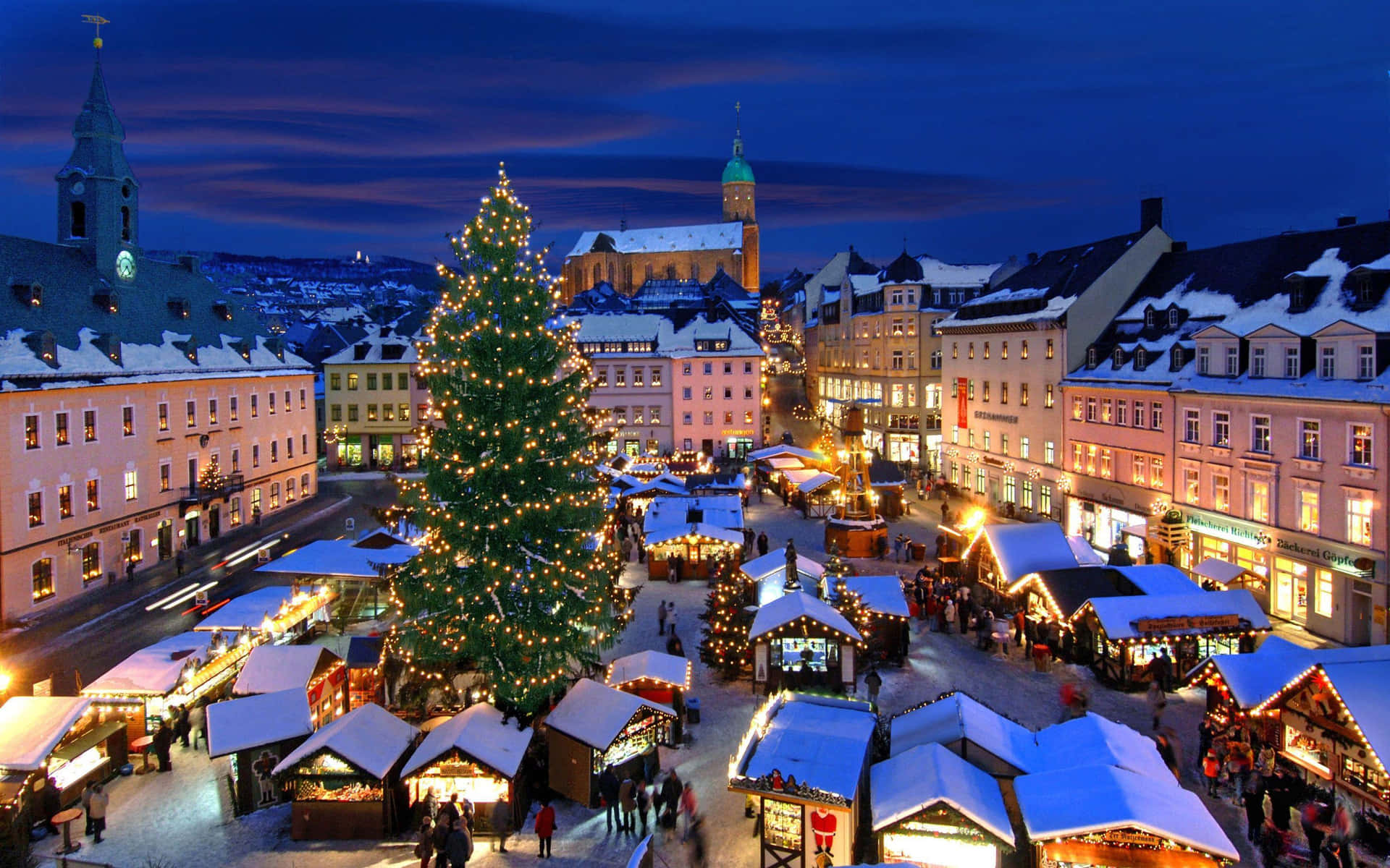 Christmas Market Twilight Scene Wallpaper