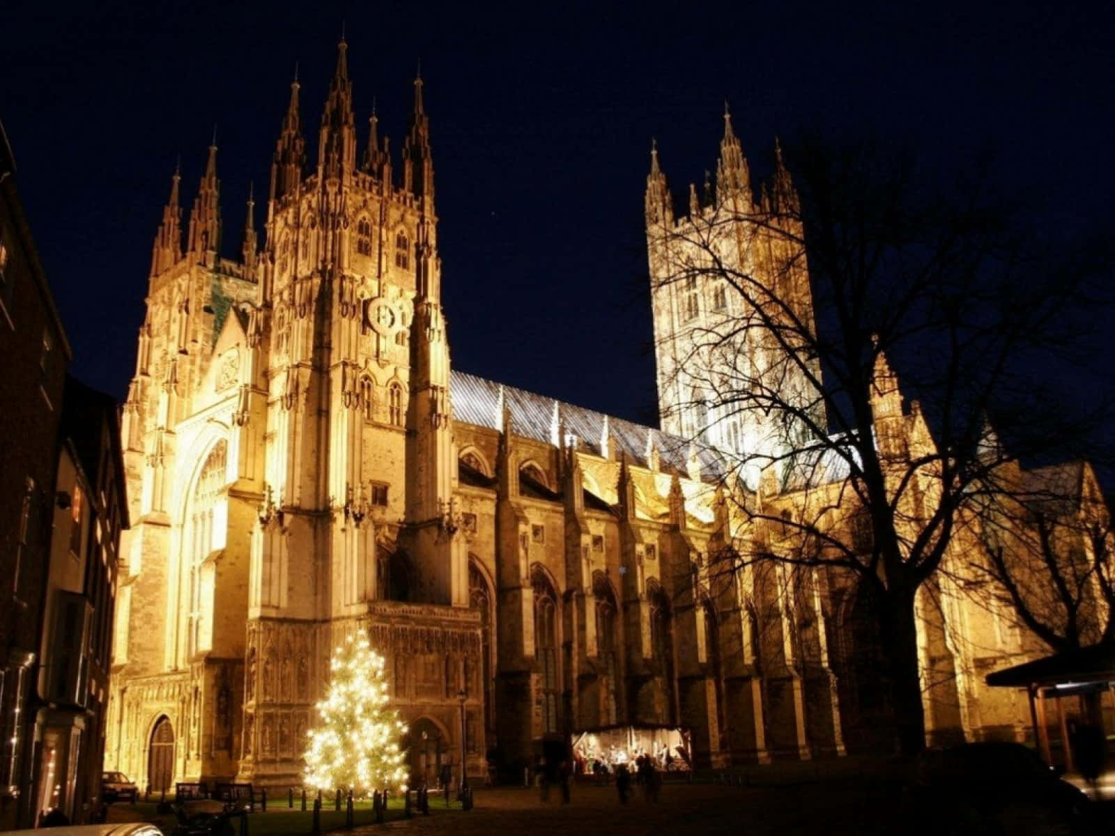 Christmas Season In Canterbury Cathedral At Night Wallpaper