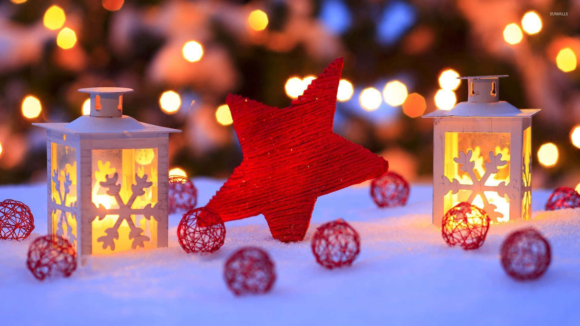 Christmas Star: Illuminating the Seasonal Spirit Wallpaper
