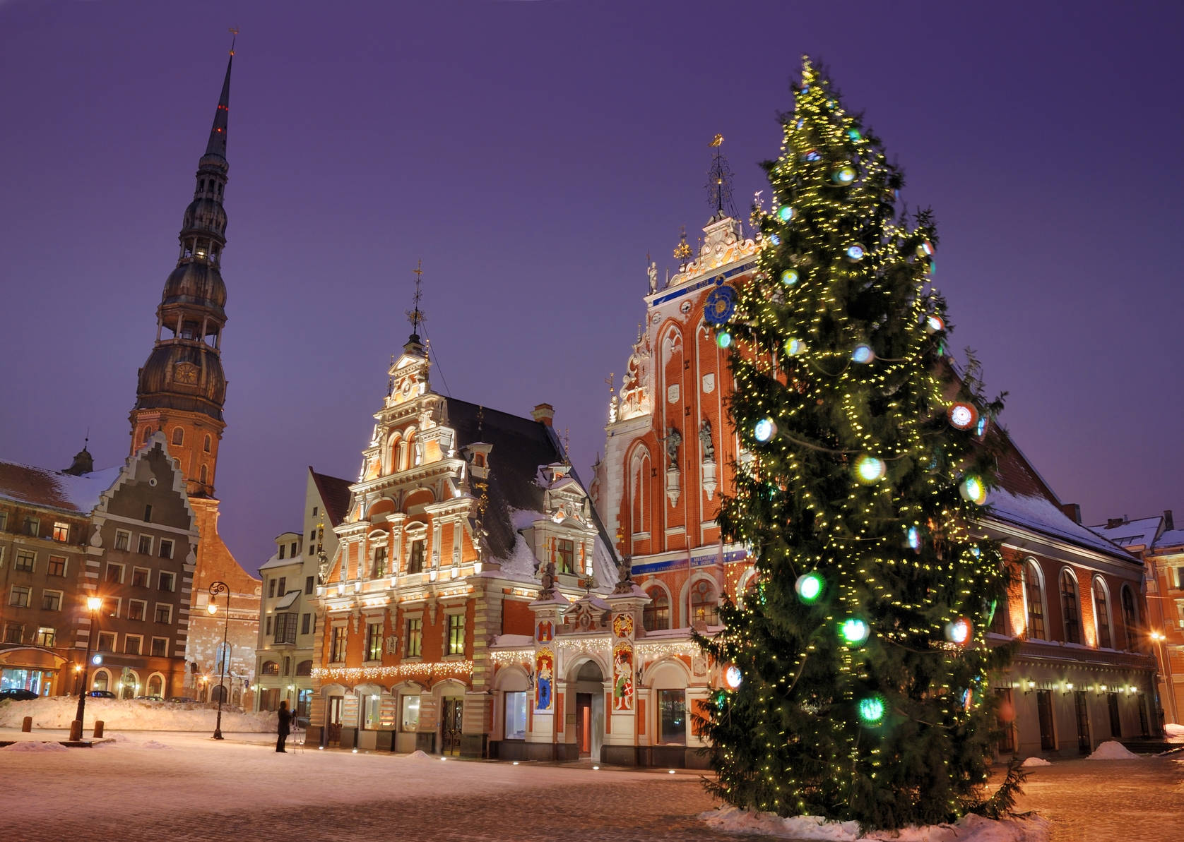 Christmas Tree By Blackheads House, Riga Wallpaper