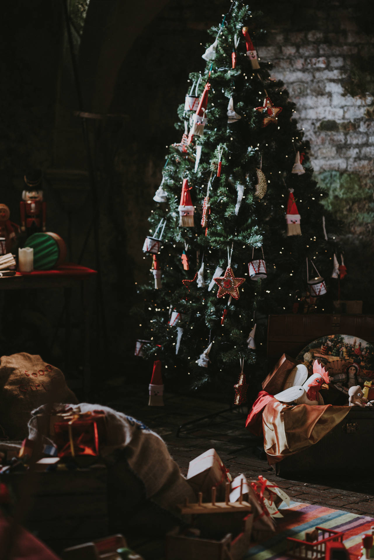 Christmas Tree Photography Wallpaper