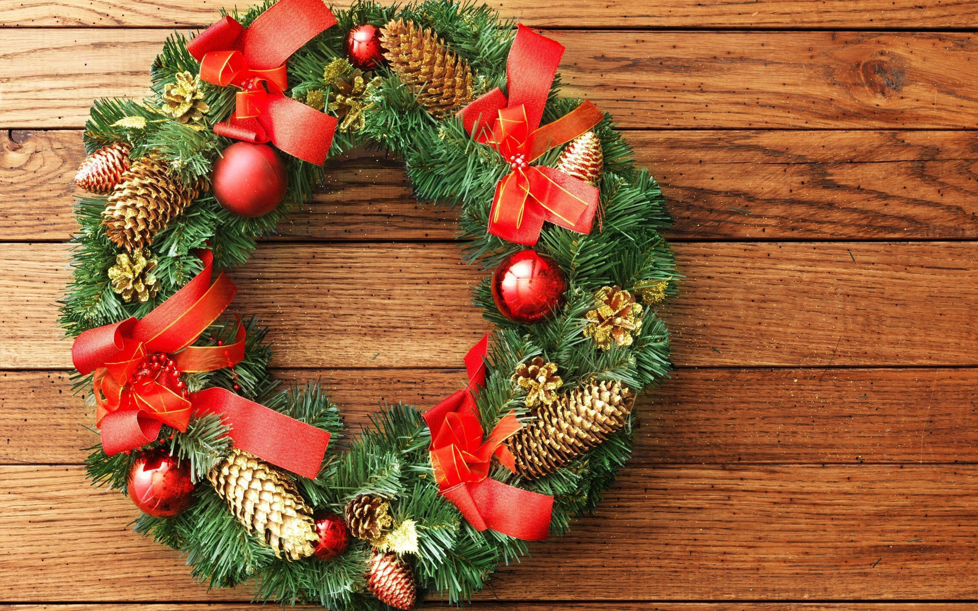Christmas Wreath On A Wooden Wall Wallpaper