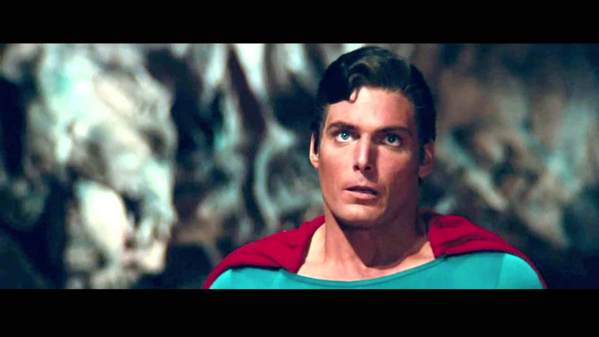 Christopher Reeve Superman Action Scene Wallpaper