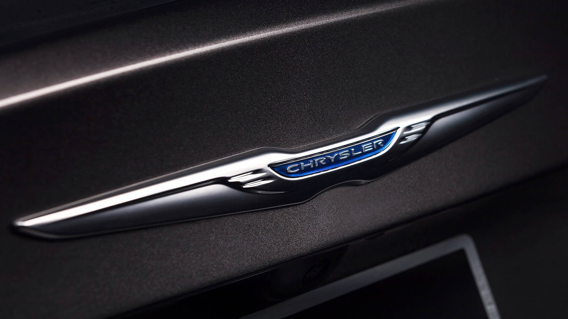 Chrysler Luxury Emblem