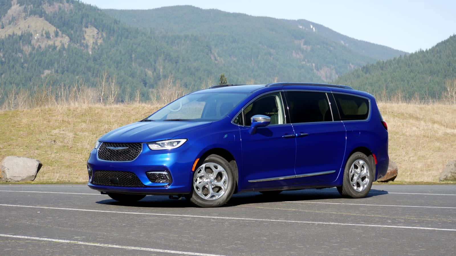 The 2019 Chrysler Pacifica Is Parked In A Parking Lot