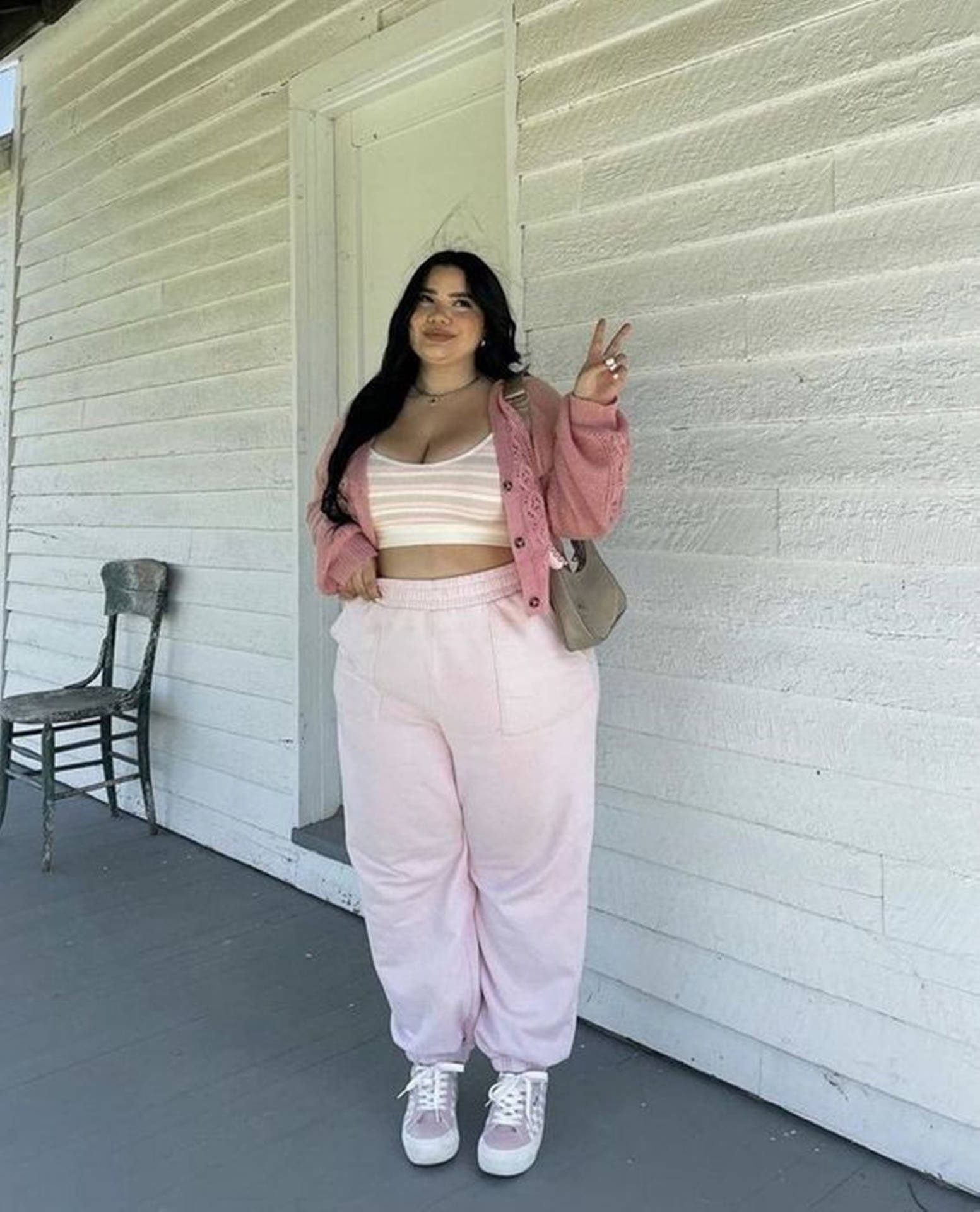 Chubby Teen Pink Outfit Wallpaper