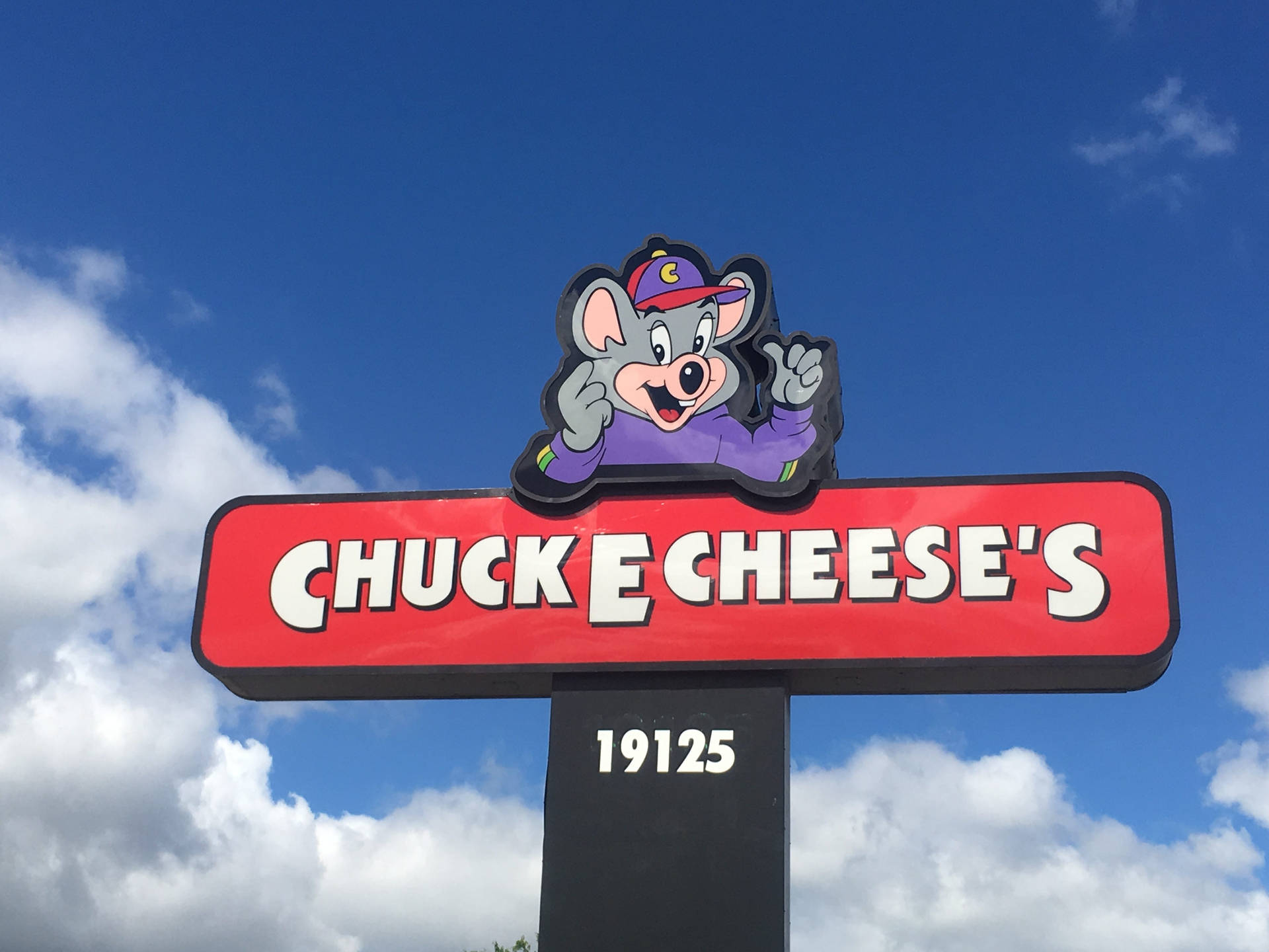 Chuck E Cheese Signage Wallpaper