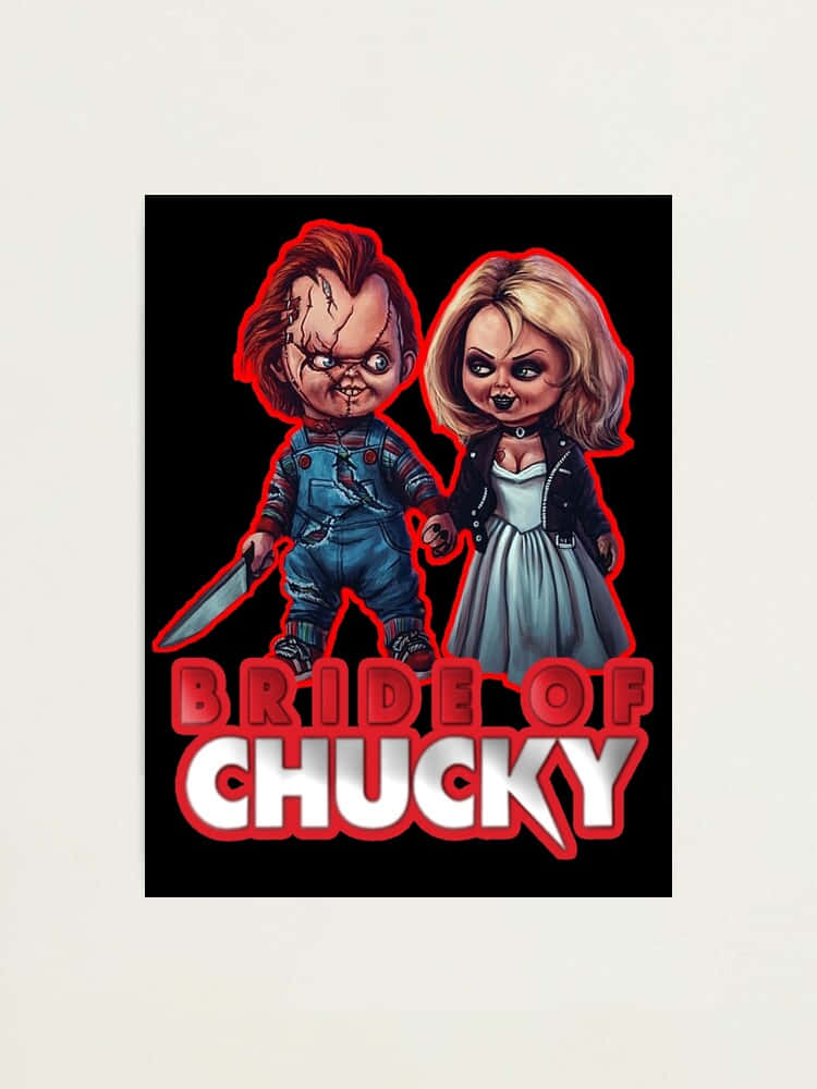 Chucky og Tiffany stjæler et passioneret øjeblik oven på en bunke af pinde. Wallpaper