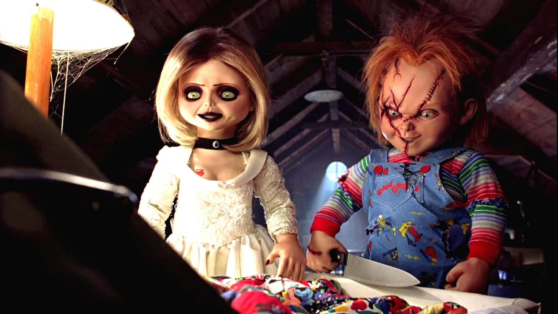 "Chucky and Tiffany, lovers with a dark past" Wallpaper