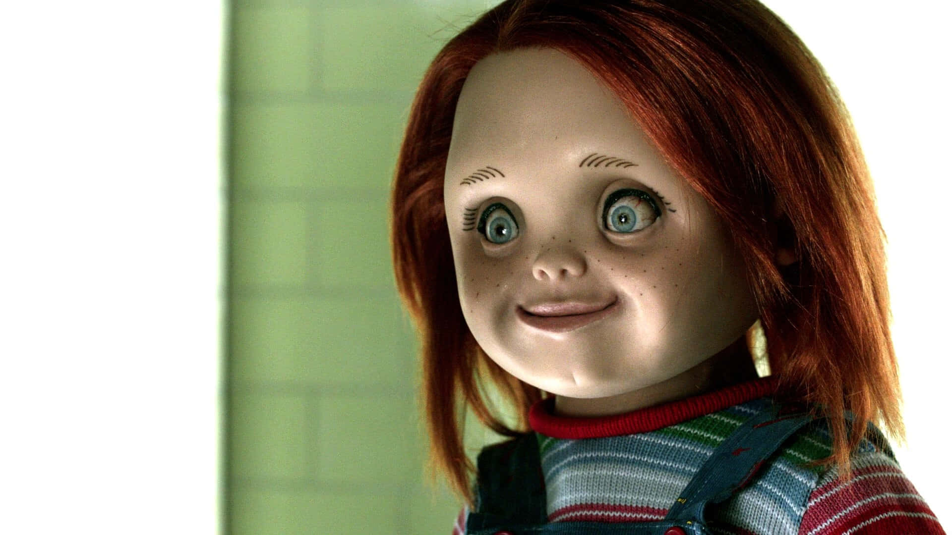 Chucky Doll Smiling Wallpaper