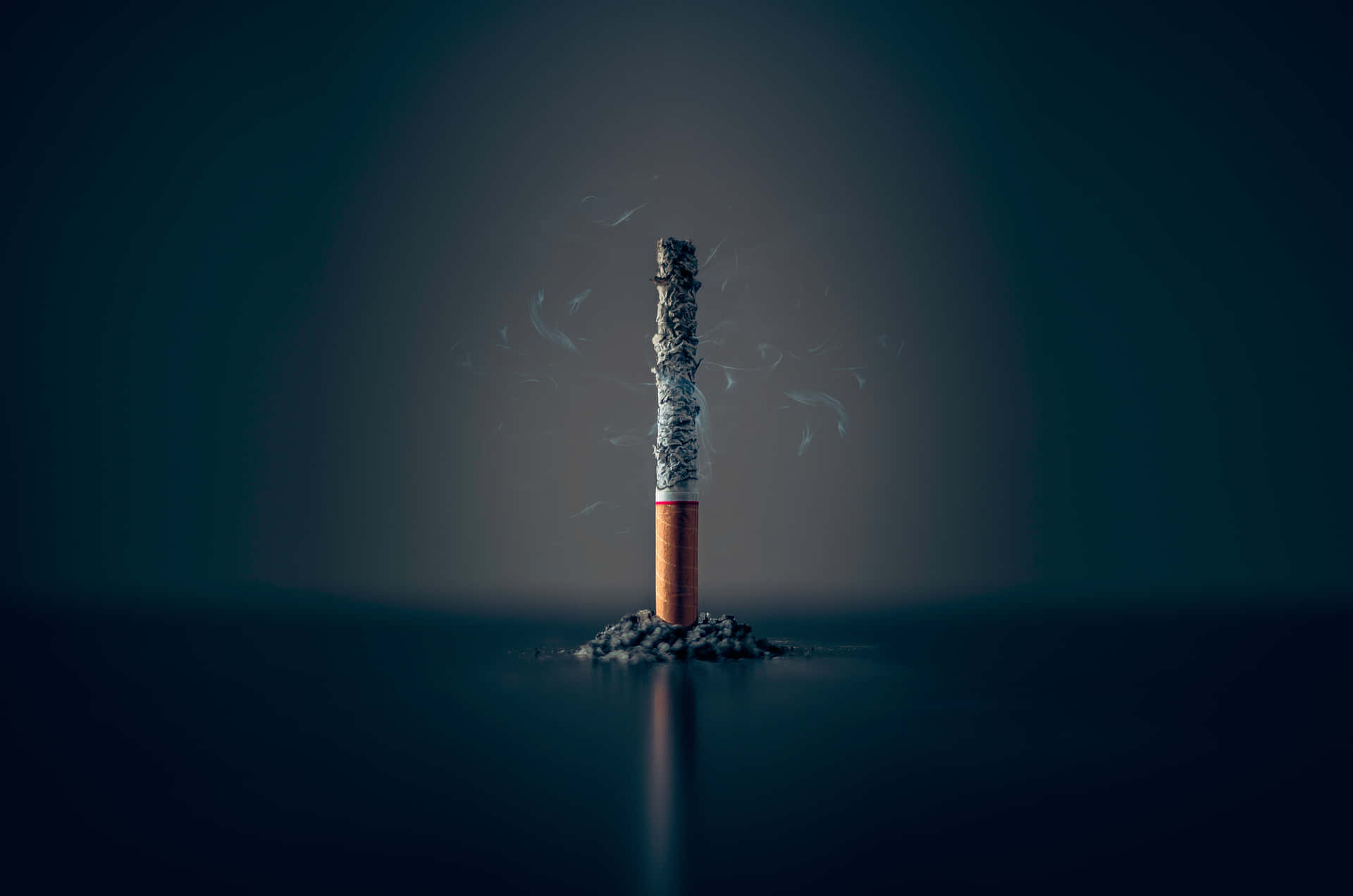 Dipendenzadalle Sigarette Con Involucro Bruciato Sfondo