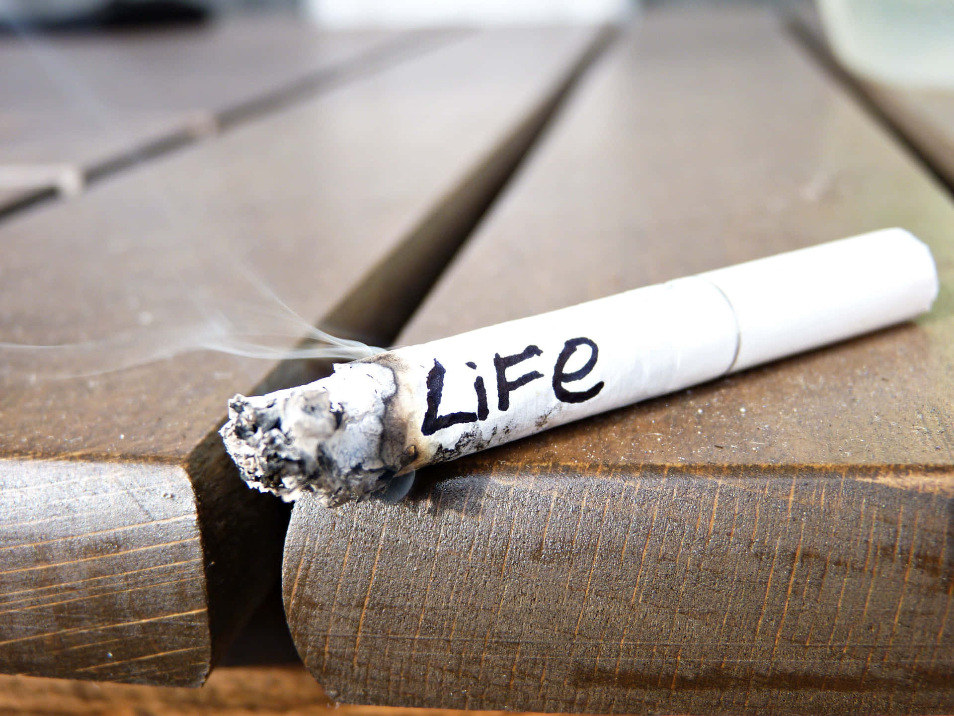 Cigaret Liv Brænd Billede Skrivebords Tapet