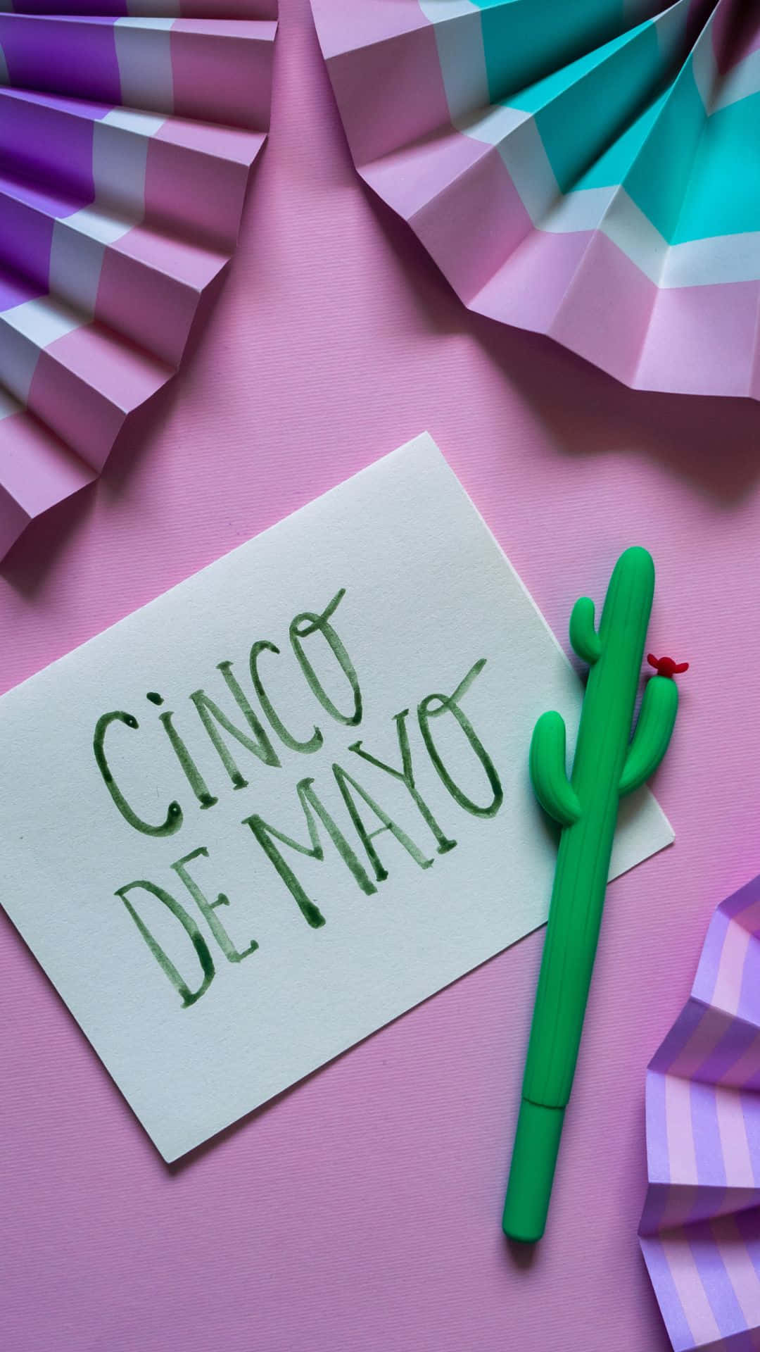 Fejrcinco De Mayo Med Traditionel Mexicansk Mad, Musik Og Drikkevarer. Wallpaper