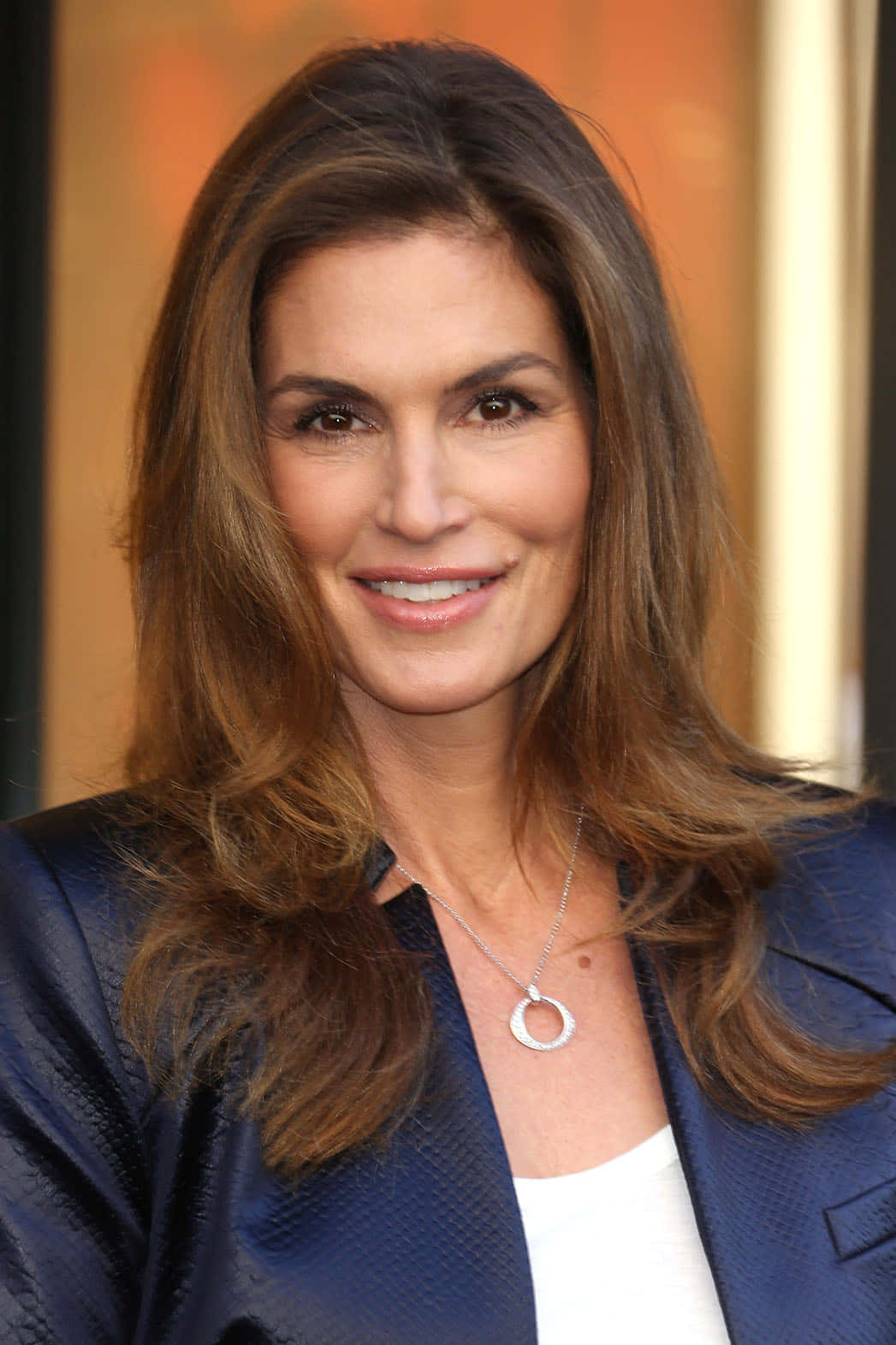 Cindy Crawford, Epitome Kecantikan Abadi Wallpaper