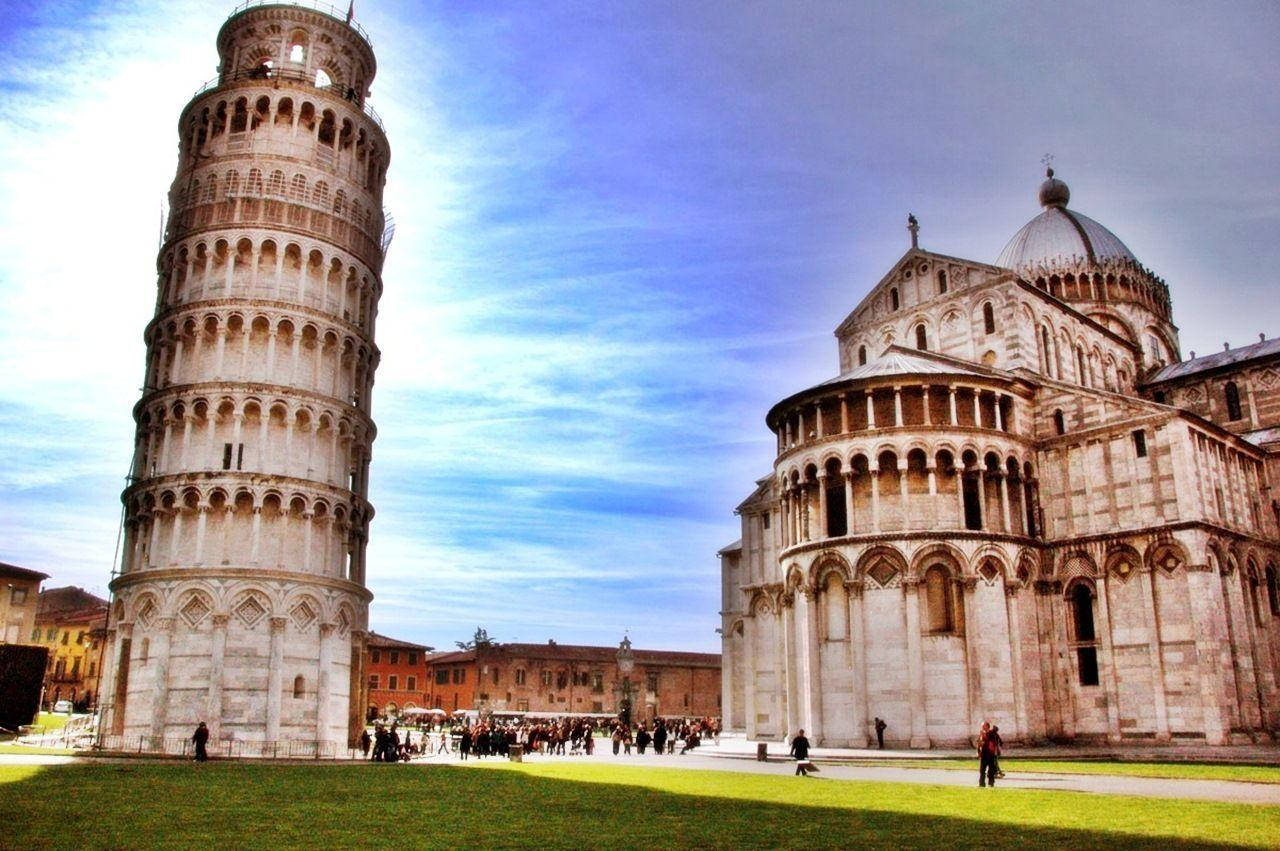 Cinematic Leaning Tower Of Pisa And Cathedral Wallpaper