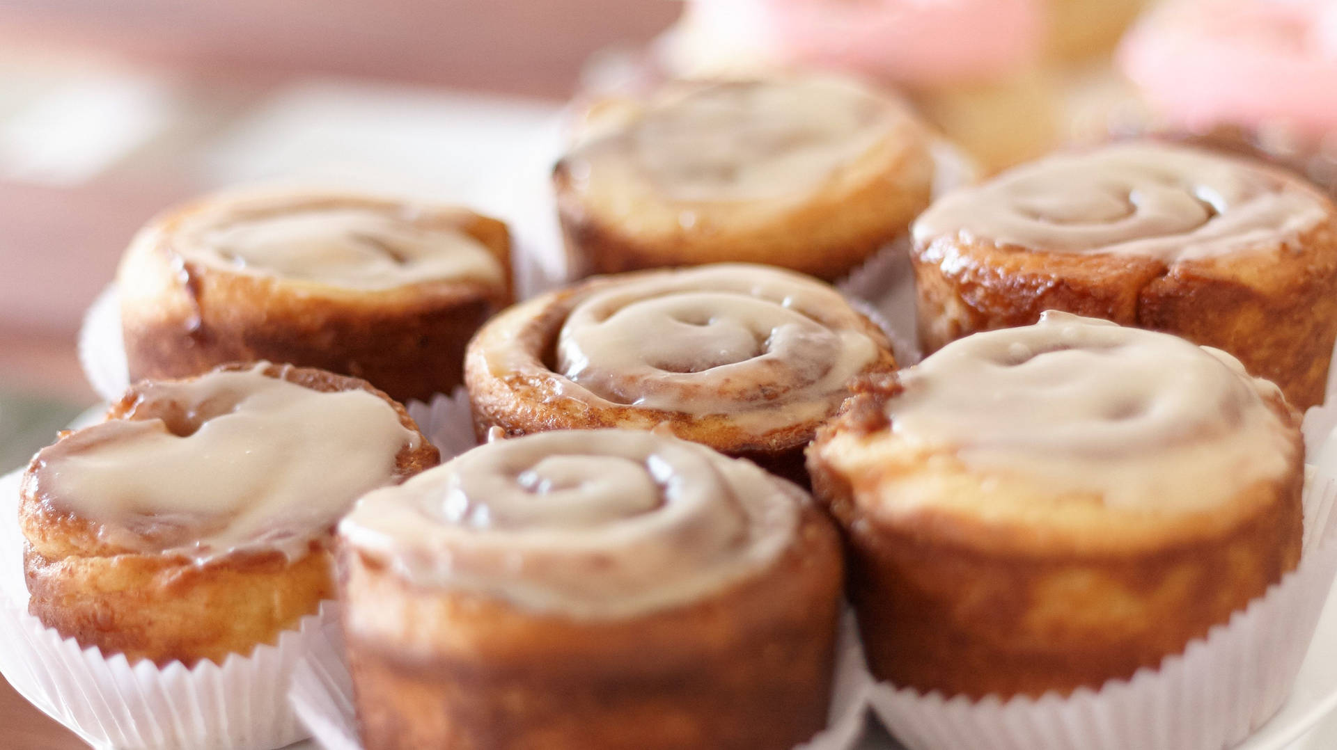 Cinnamon Buns In Muffin Liners Wallpaper