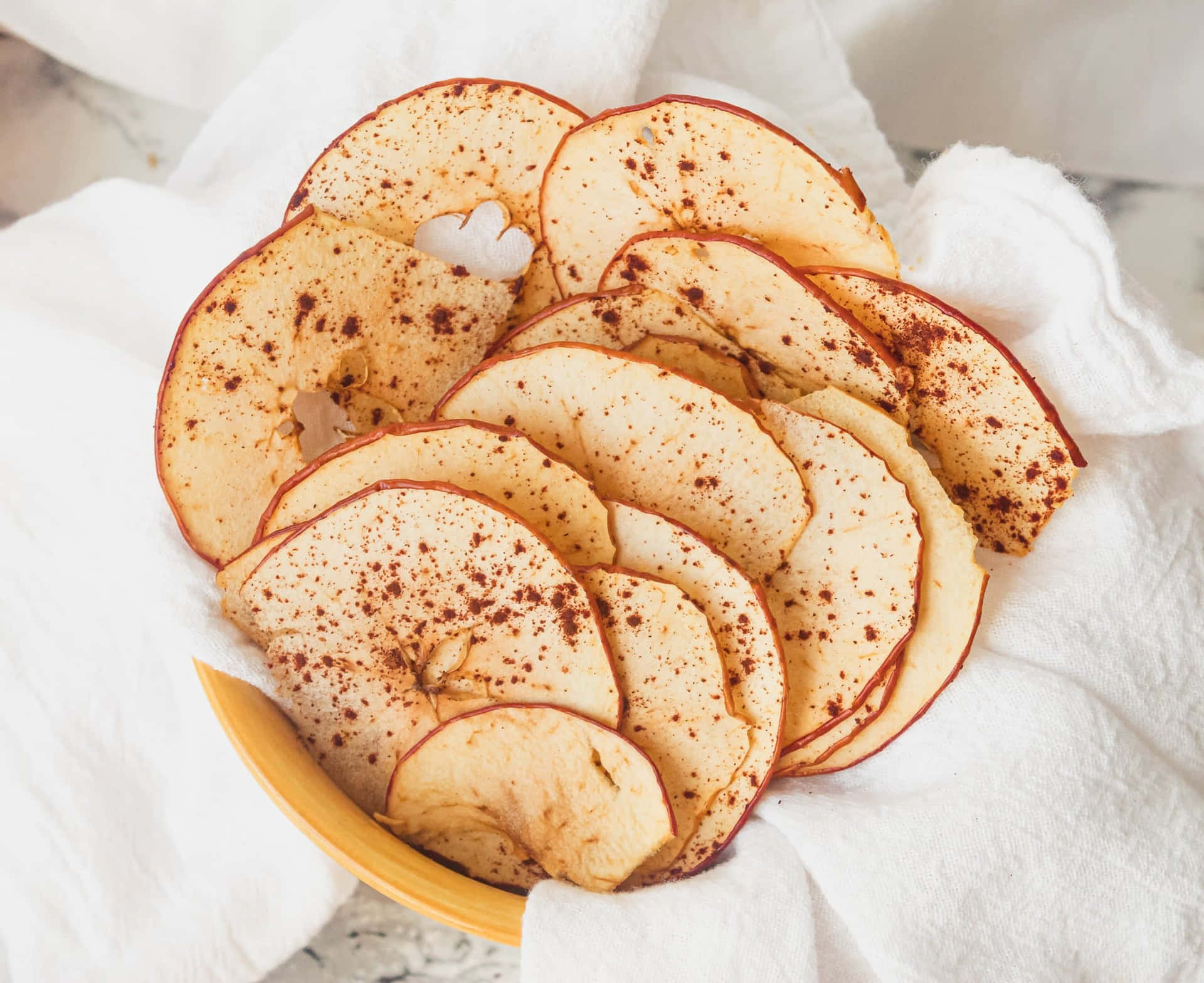 Cinnamon Dusted Apple Chips Wallpaper