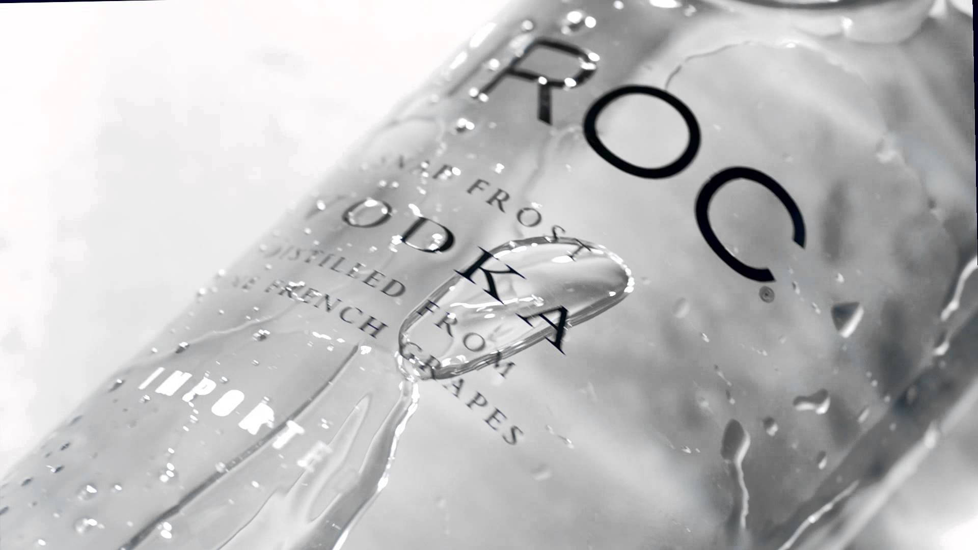 Exquisite Ciroc Snap Frost French Vodka Bottle close-up Wallpaper