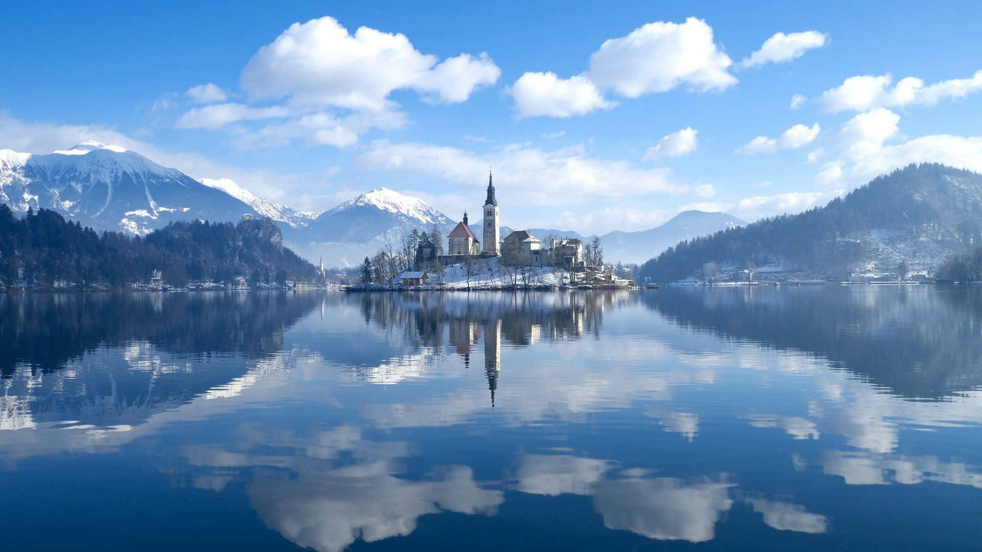 Cirrus Clouds Above Lake Bled Wallpaper
