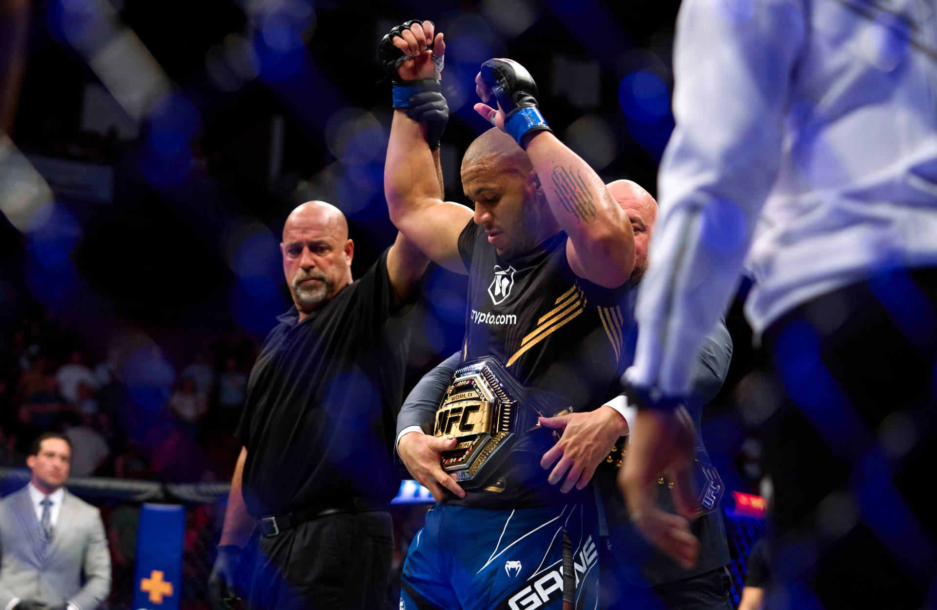 Ciryl Gane erklæret vinder af UFC 256 Wallpaper