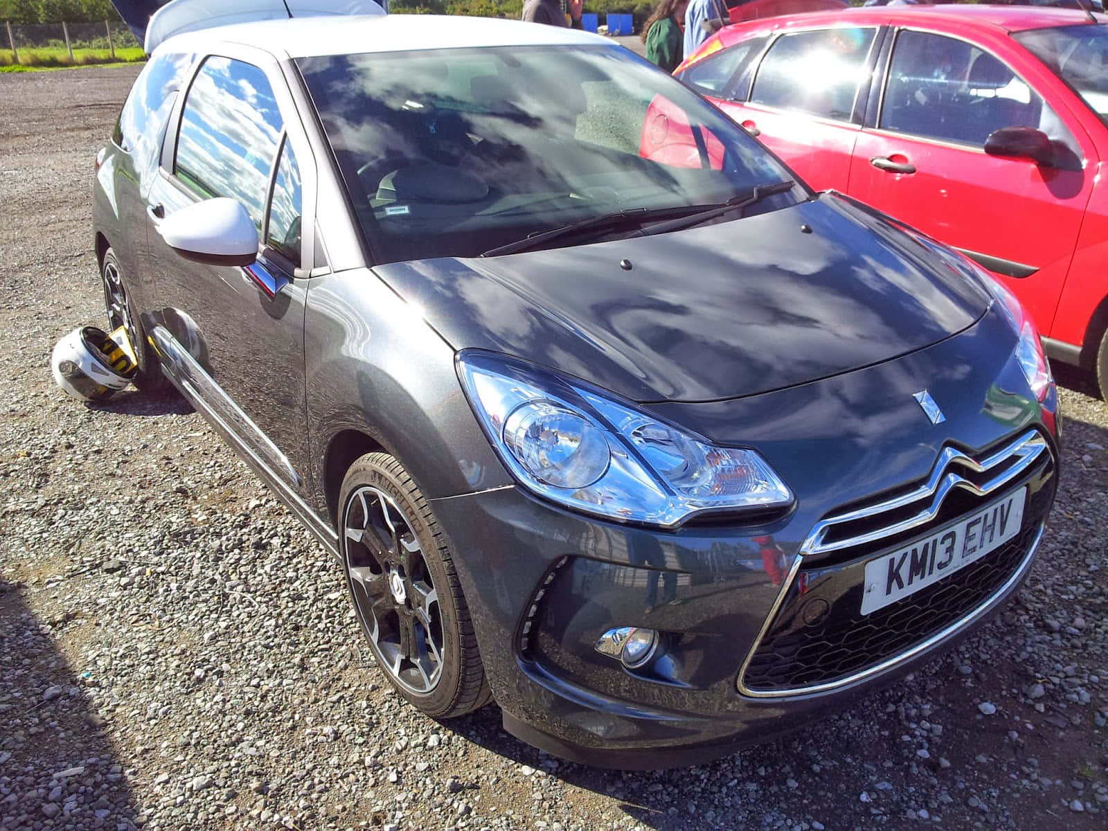 Citroën Ds3 Buiten Geparkeerd Achtergrond