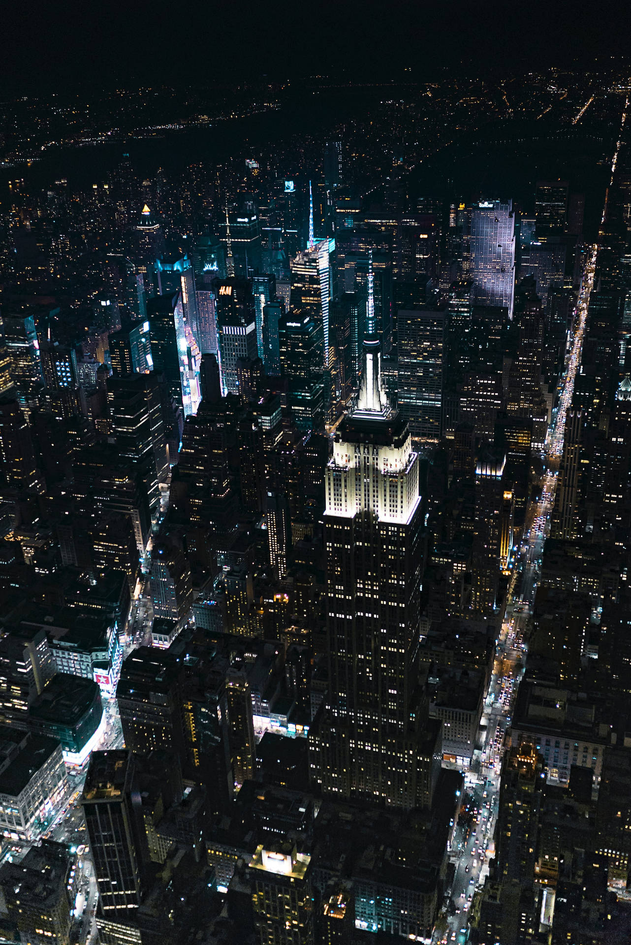 Download City Night Skyscrapers Wallpaper 