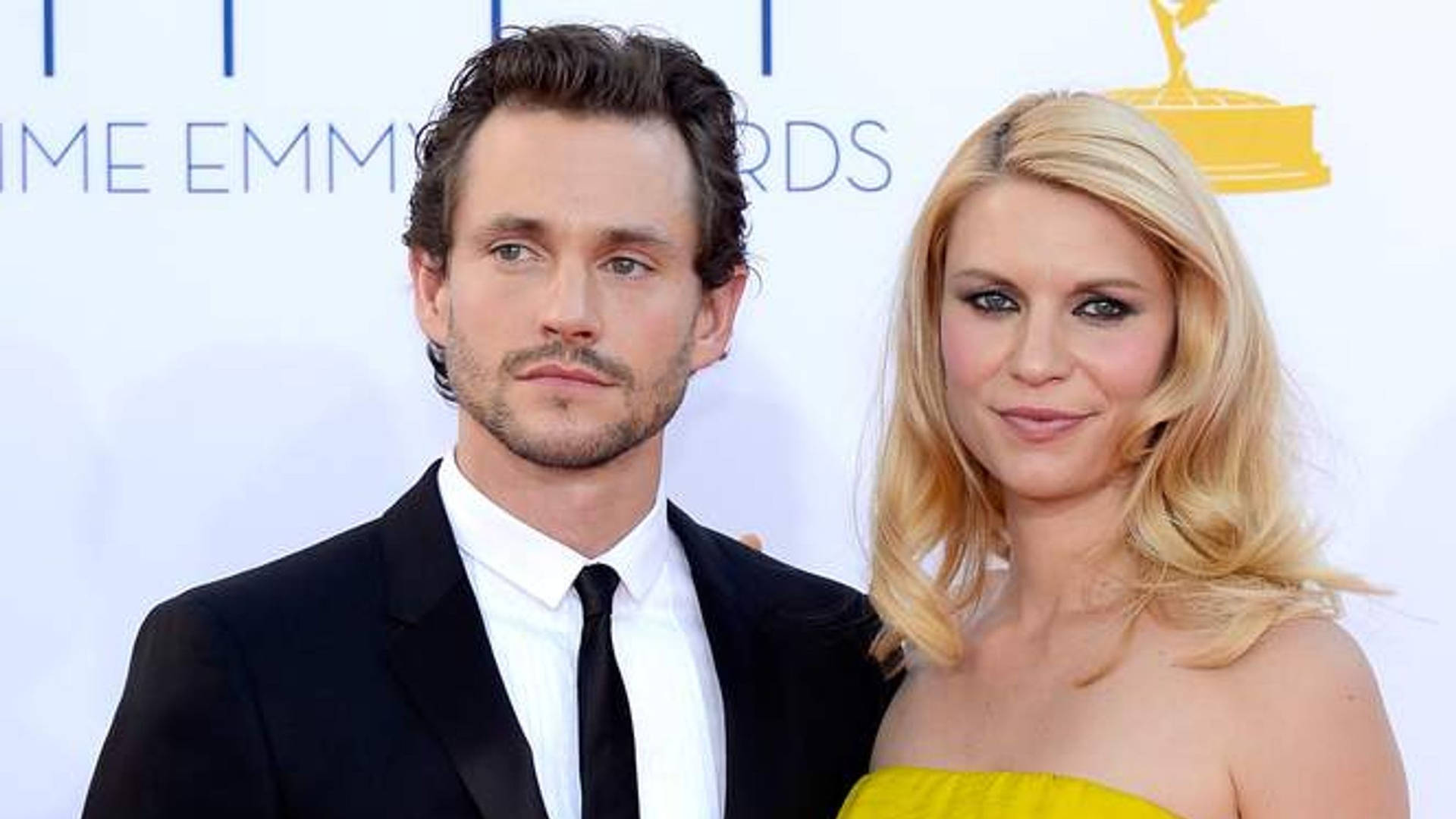 Claire Danes And Hugh Dancy In Emmys 2012 Background
