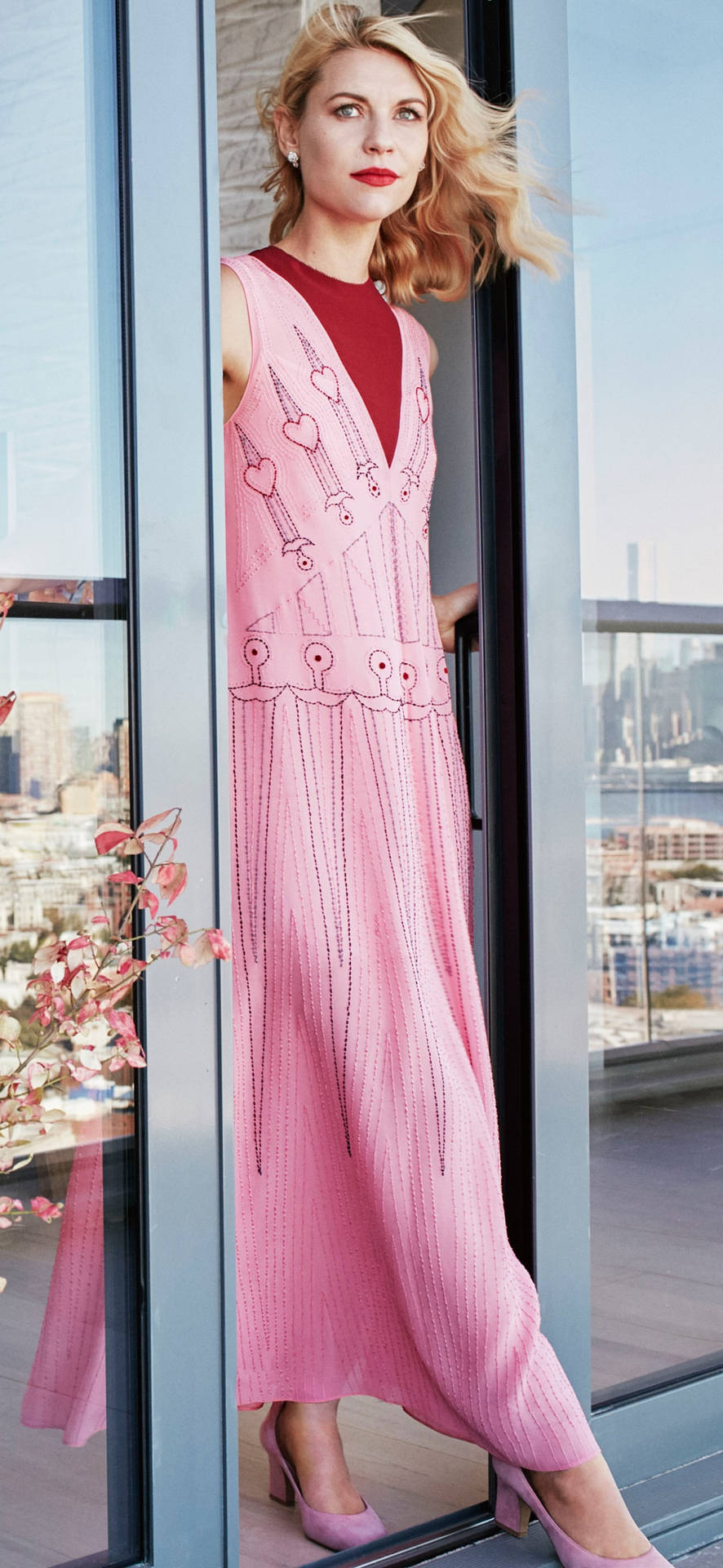 Claire Danes i pink kjole Wallpaper