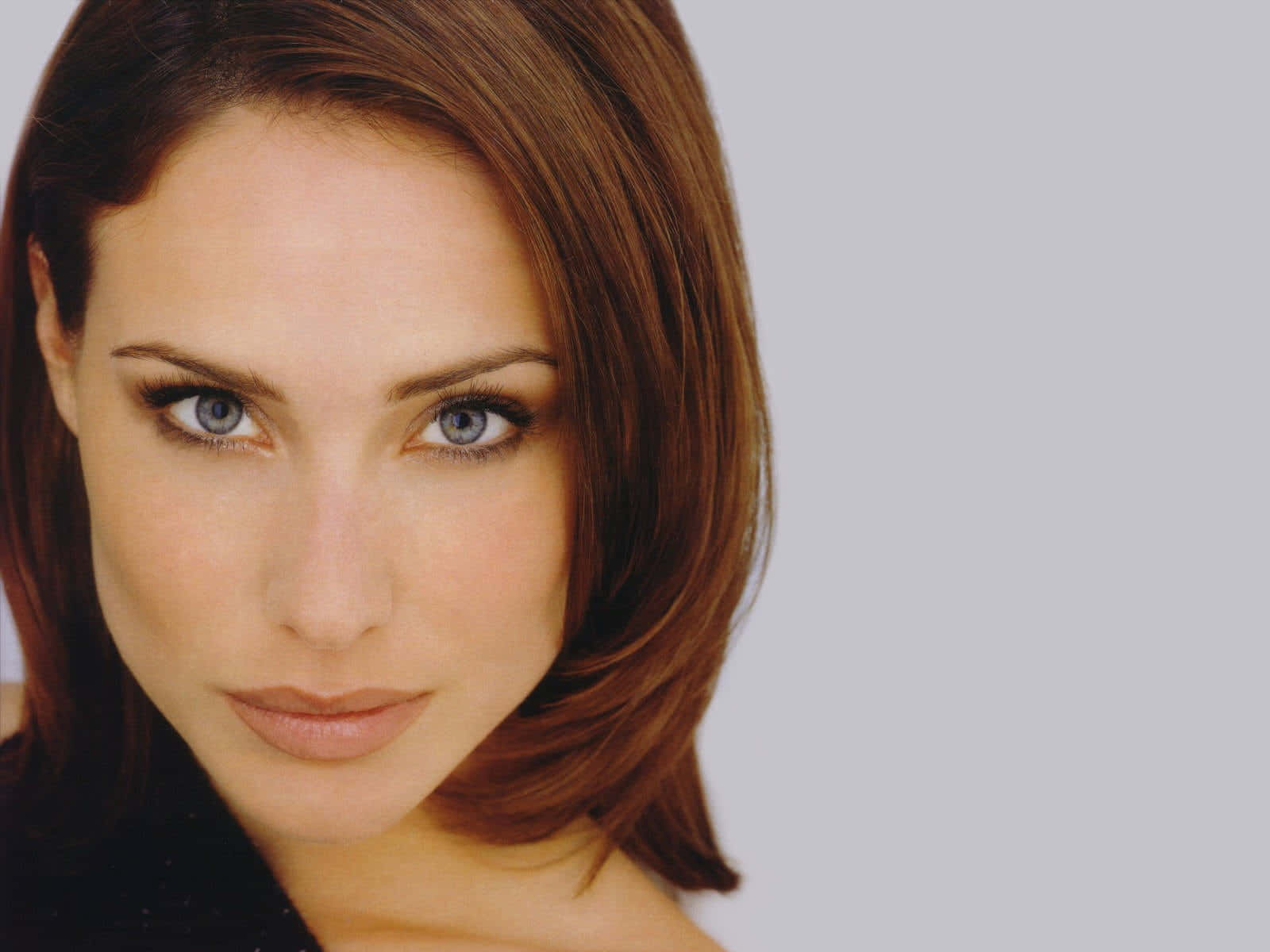 Claire Forlani, a captivating beauty Wallpaper