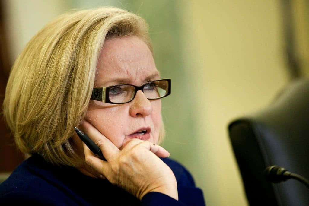 Claire Mccaskill Intently Listening Background