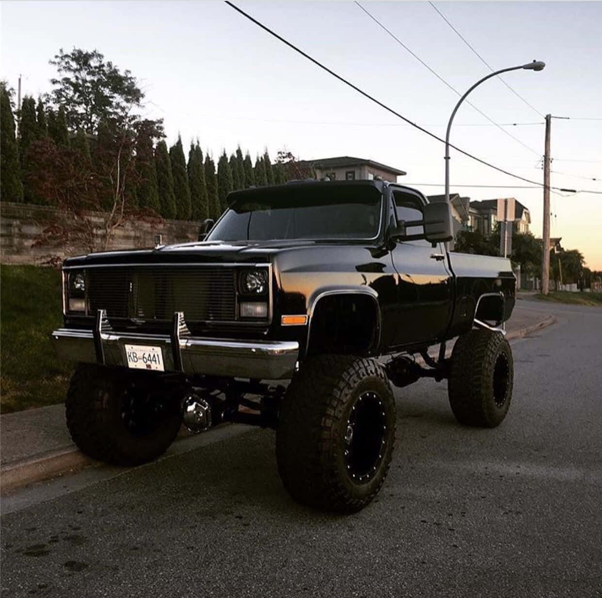 Classic Black Square Body Truck Wallpaper