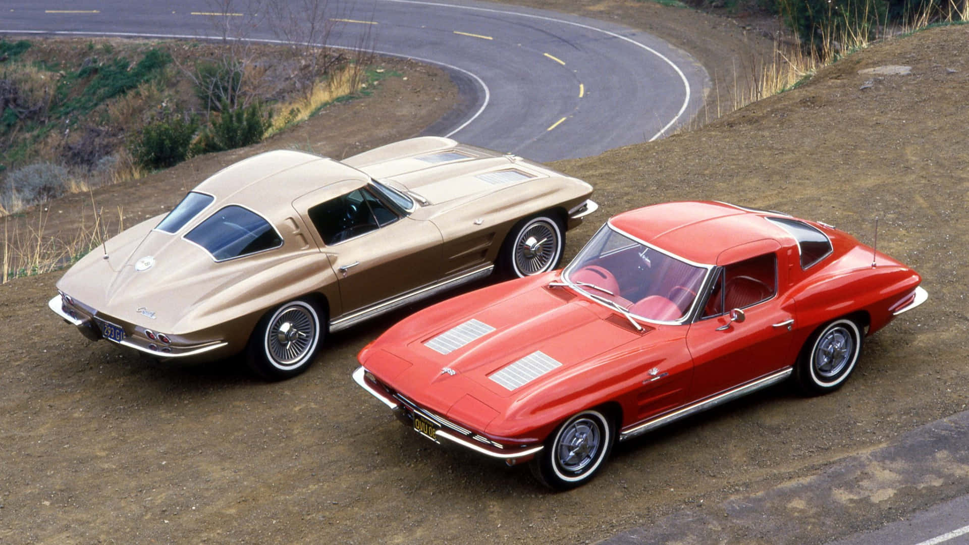 Classic Chevrolet Corvette C2 In Pristine Condition Wallpaper