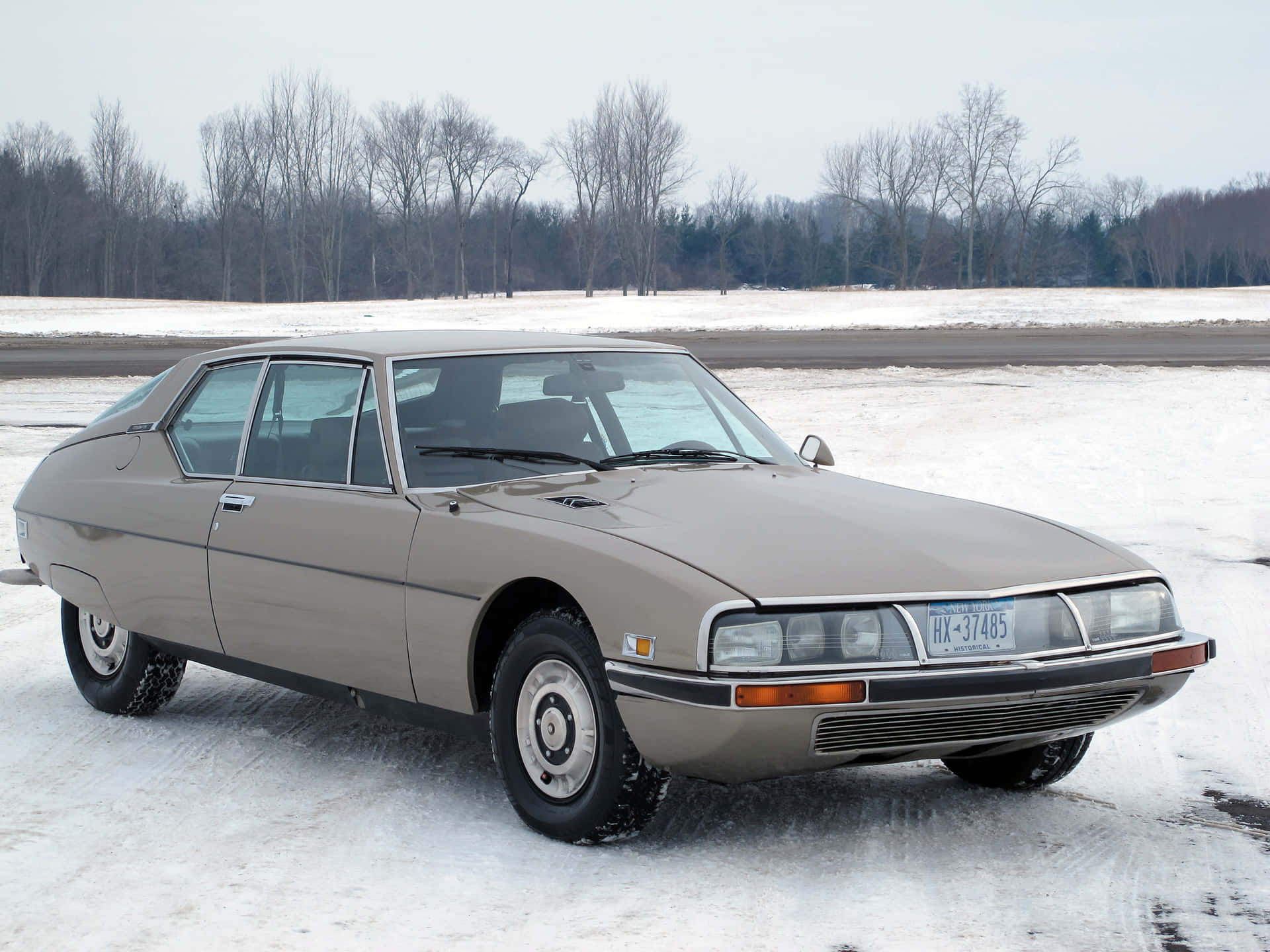 "classic Citroen Sm Showcasing Its Artistic Design And Lavish Craftsmanship." Wallpaper