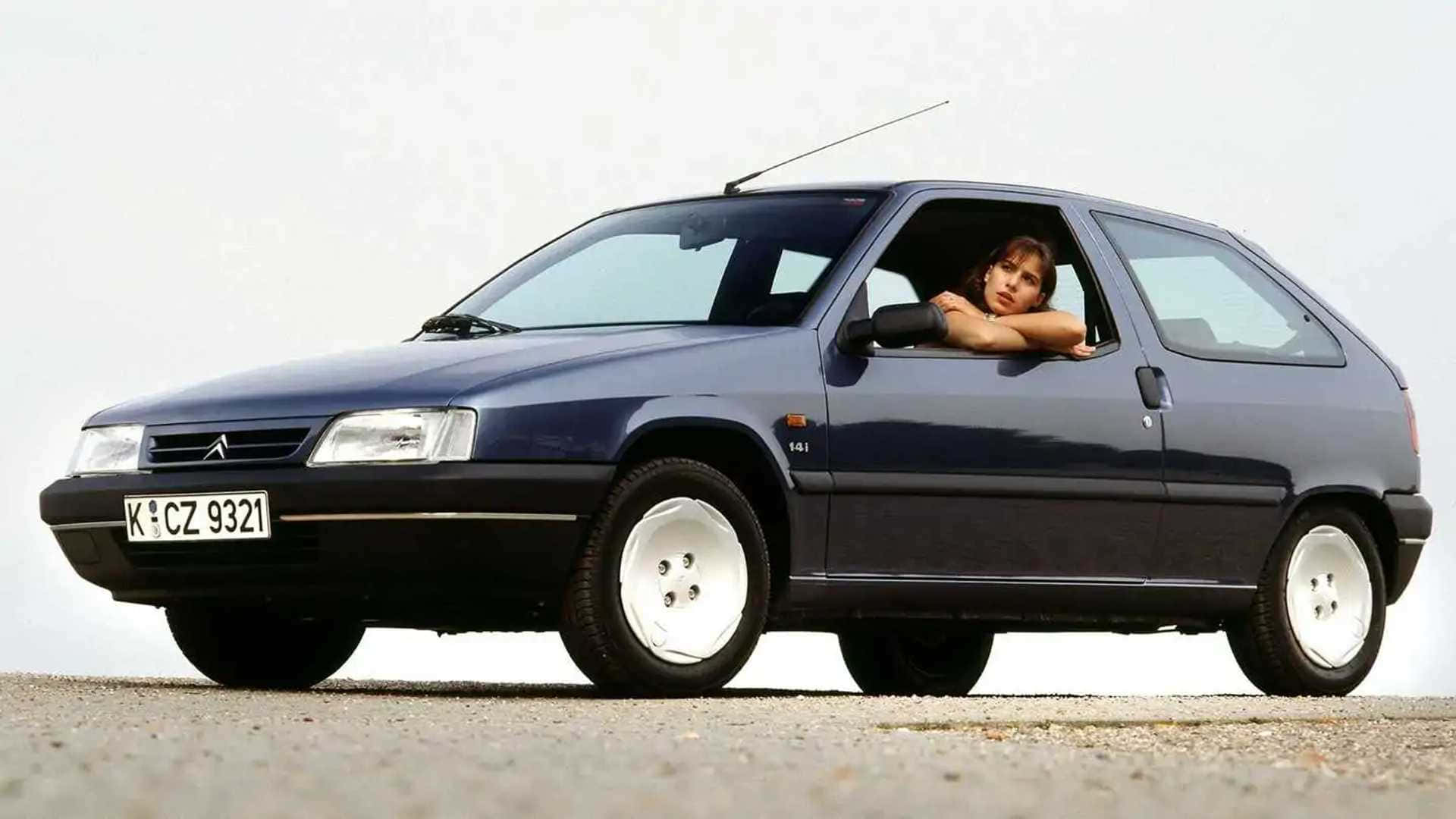 Classic Citroen Zx In Pristine Condition Wallpaper