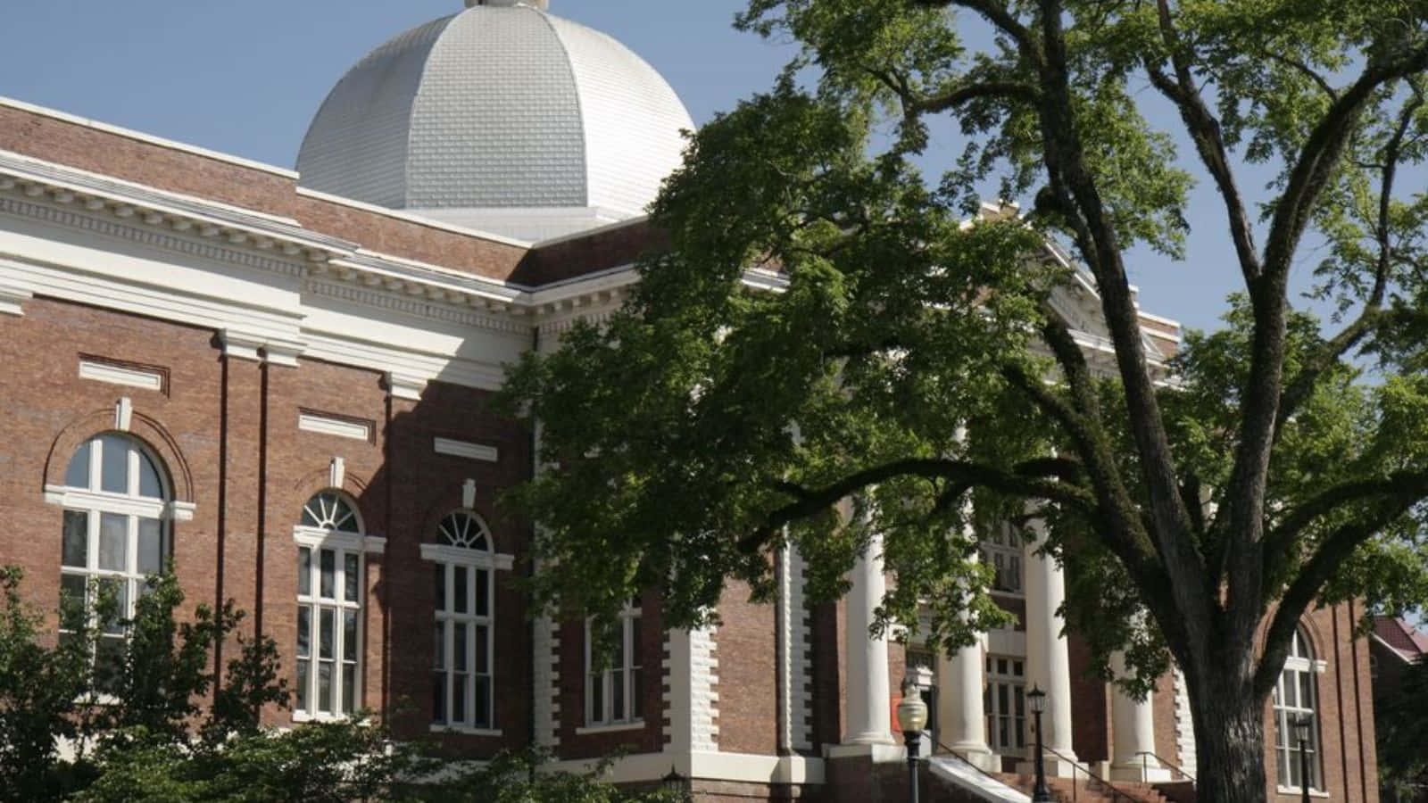Classic College Buildingwith Dome Wallpaper