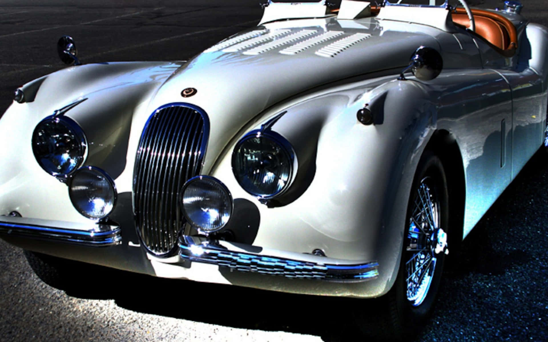 Classic Elegance - Jaguar Xk120 Wallpaper