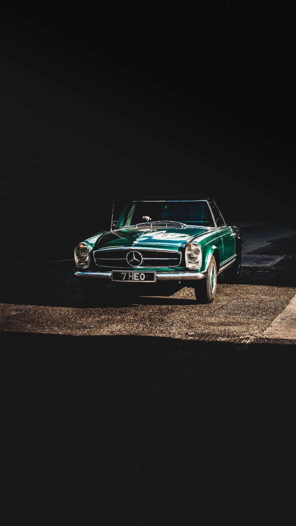 Klassiskgrön Mercedes-benz Wallpaper