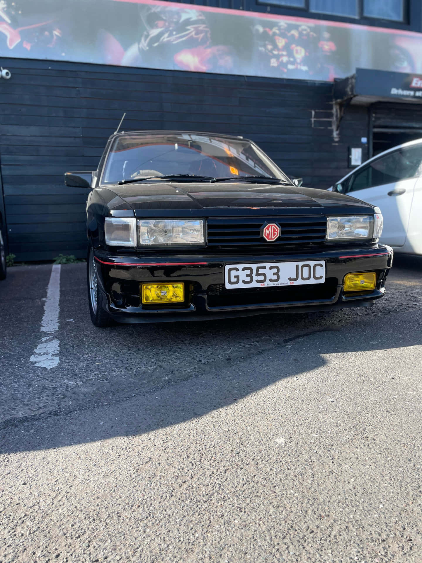 Classic Mg Maestro In Pristine Condition Wallpaper