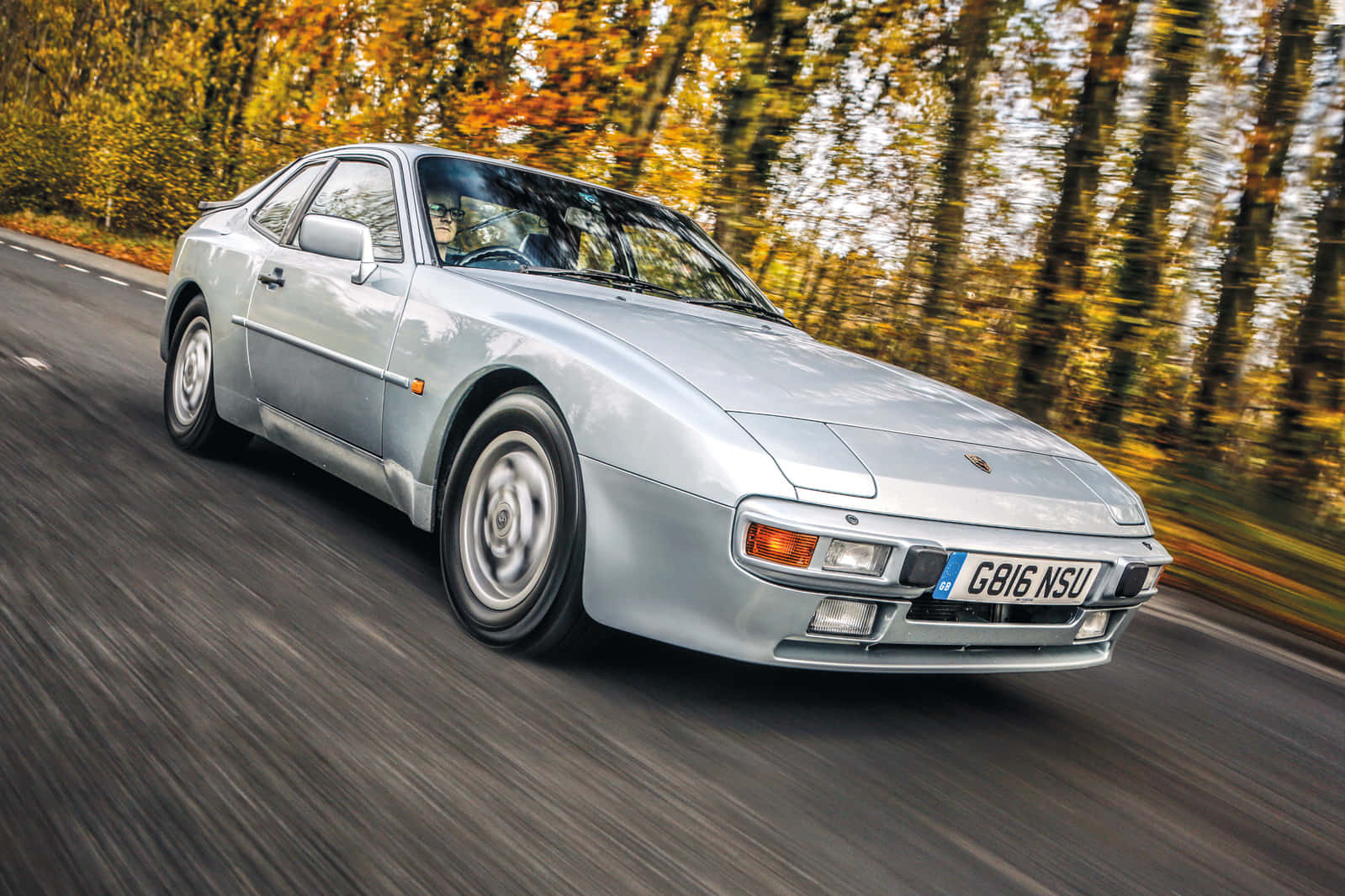 Classic Porsche 944 In Jaw-dropping Sunset Backdrop Wallpaper